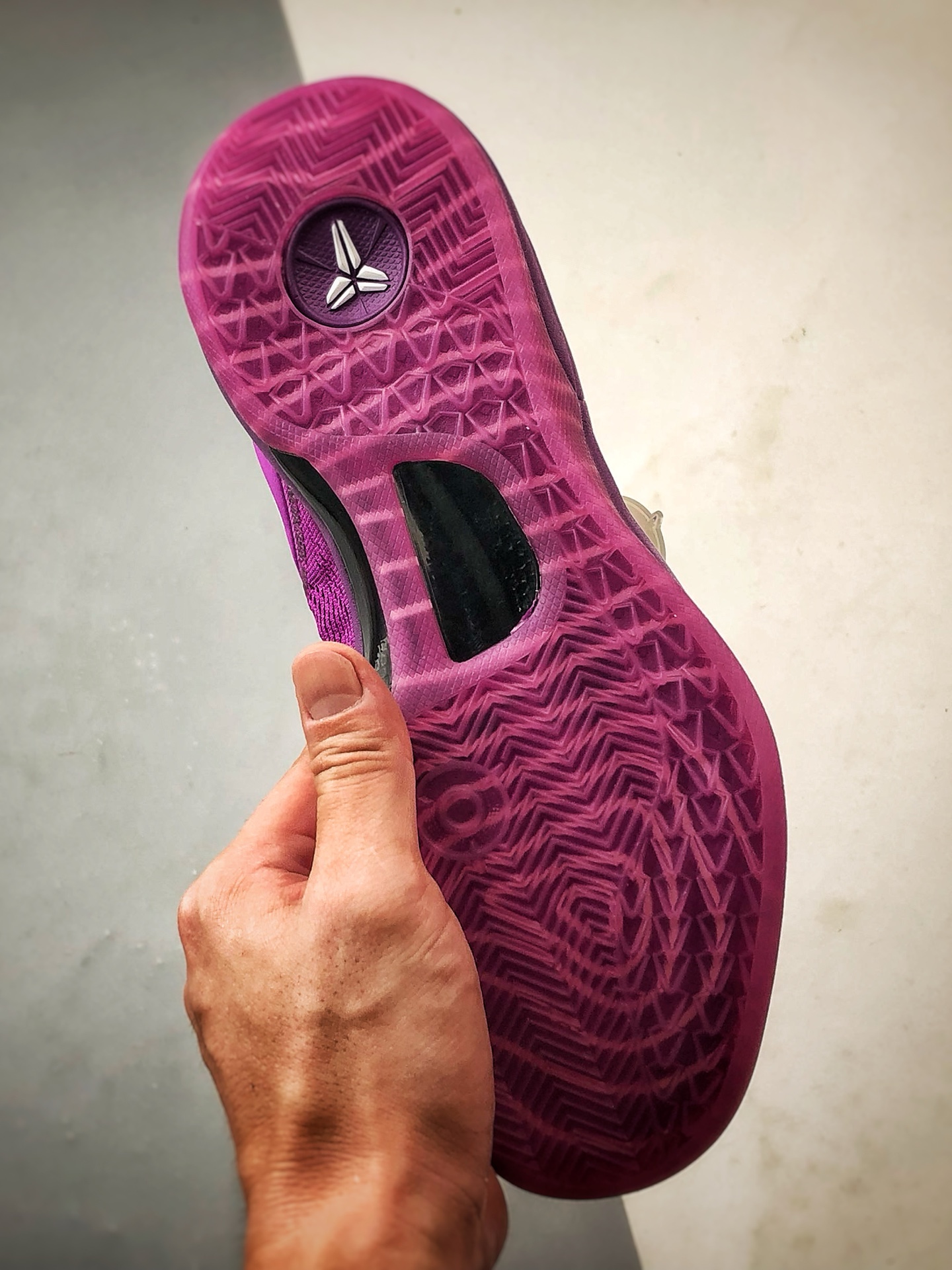 NK Kobe 8 Protro ”Eybl” PE 灭世纯原科比8代 紫色 HJ7265-500