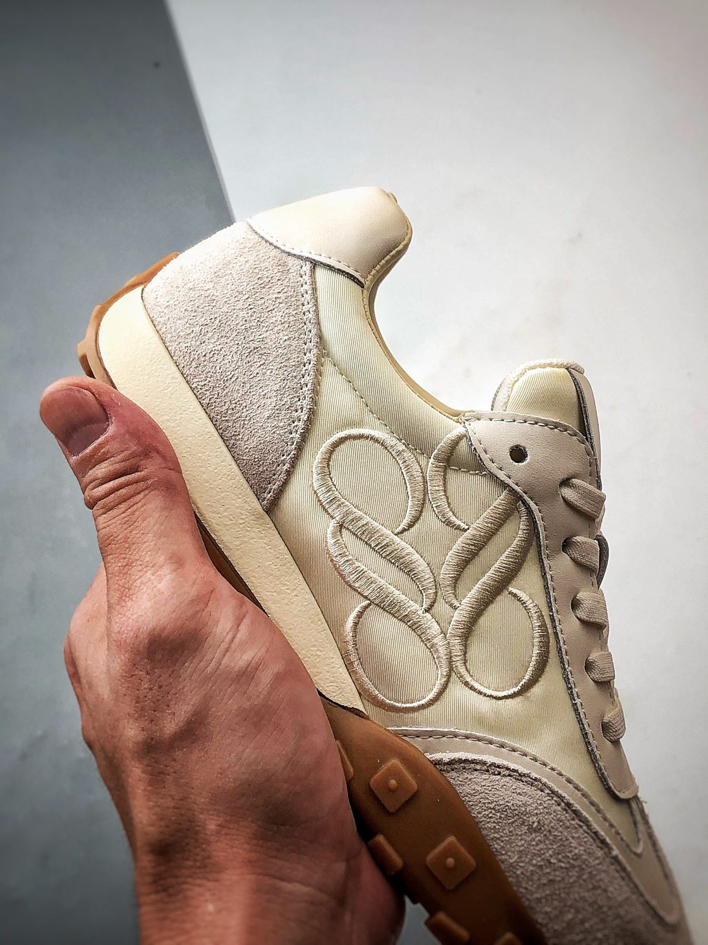 P220 真美诗joypeace 小彩蛋 city walk选手 米色 精美花纹刺绣阿甘德训复古潮流生活休闲鞋