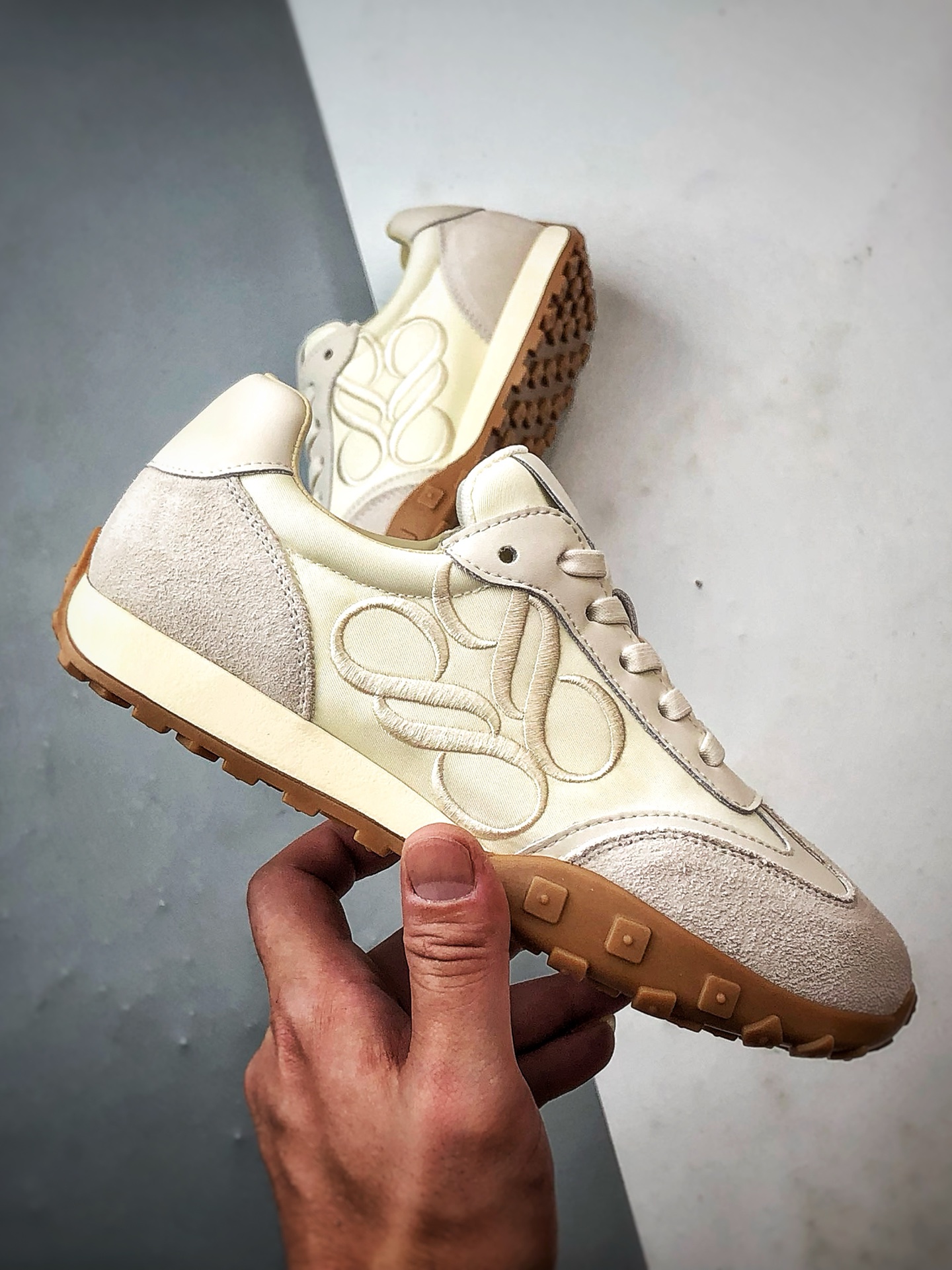 P220 真美诗joypeace 小彩蛋 city walk选手 米色 精美花纹刺绣阿甘德训复古潮流生活休闲鞋