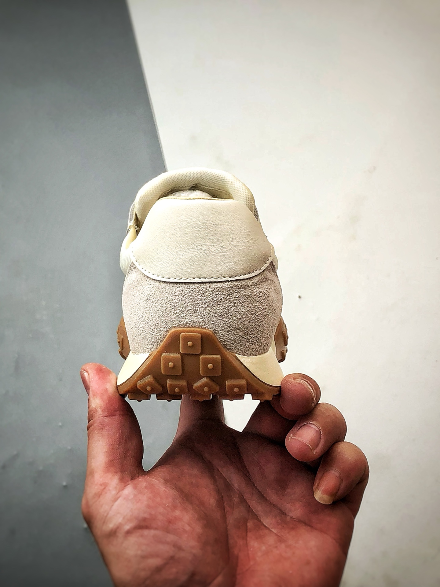 P220 真美诗joypeace 小彩蛋 city walk选手 米色 精美花纹刺绣阿甘德训复古潮流生活休闲鞋