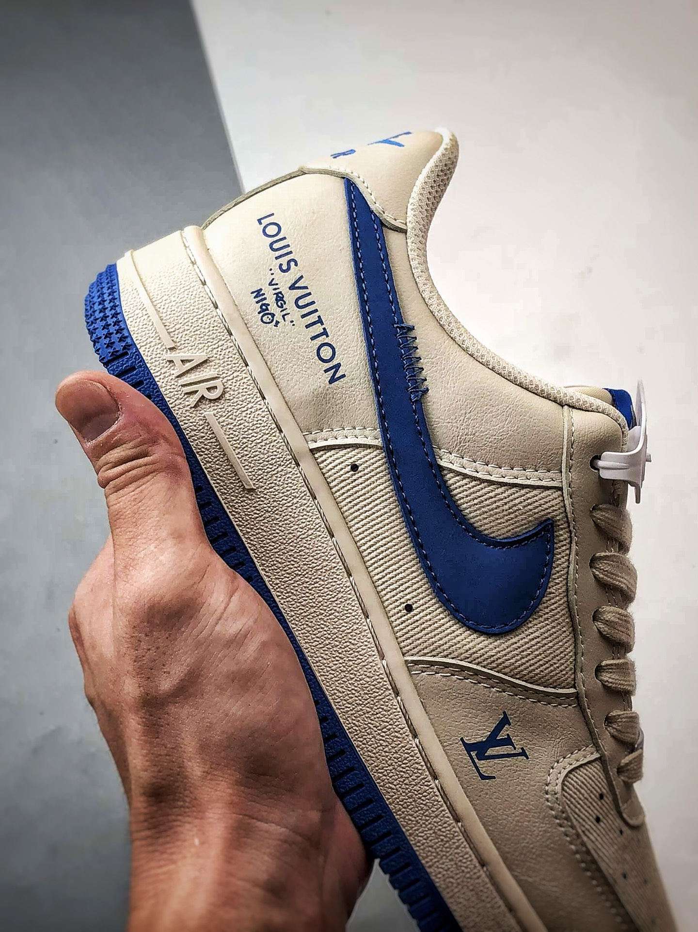 LV x Air Force 1 Low 燕麦灰蓝 QW5836-025