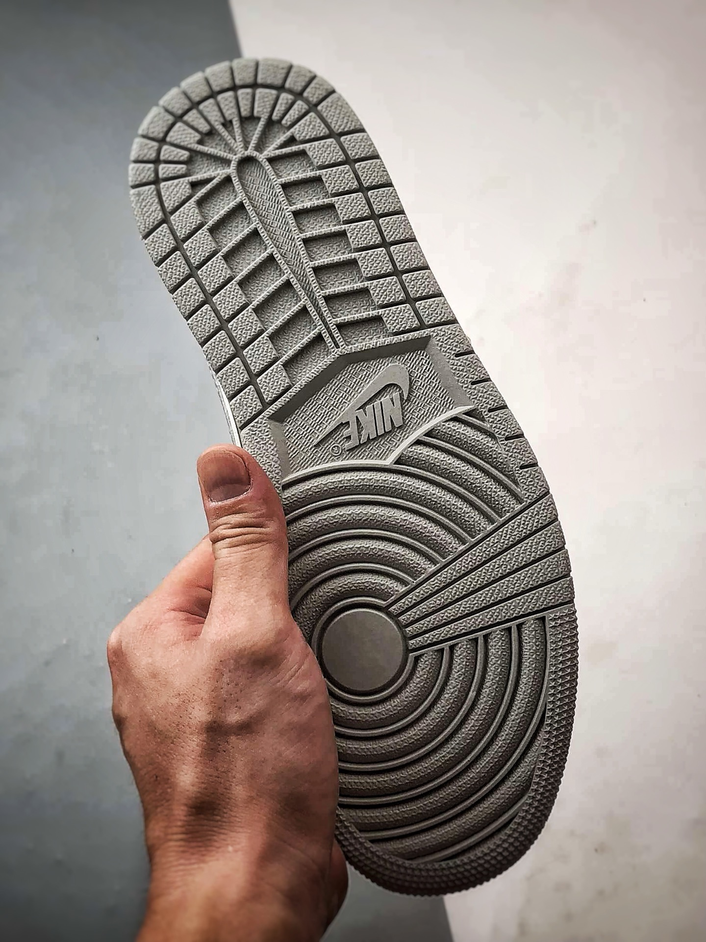 Air Jordan 1 Low ”高端定制” Sup米白灰倒钩 JW1188-155