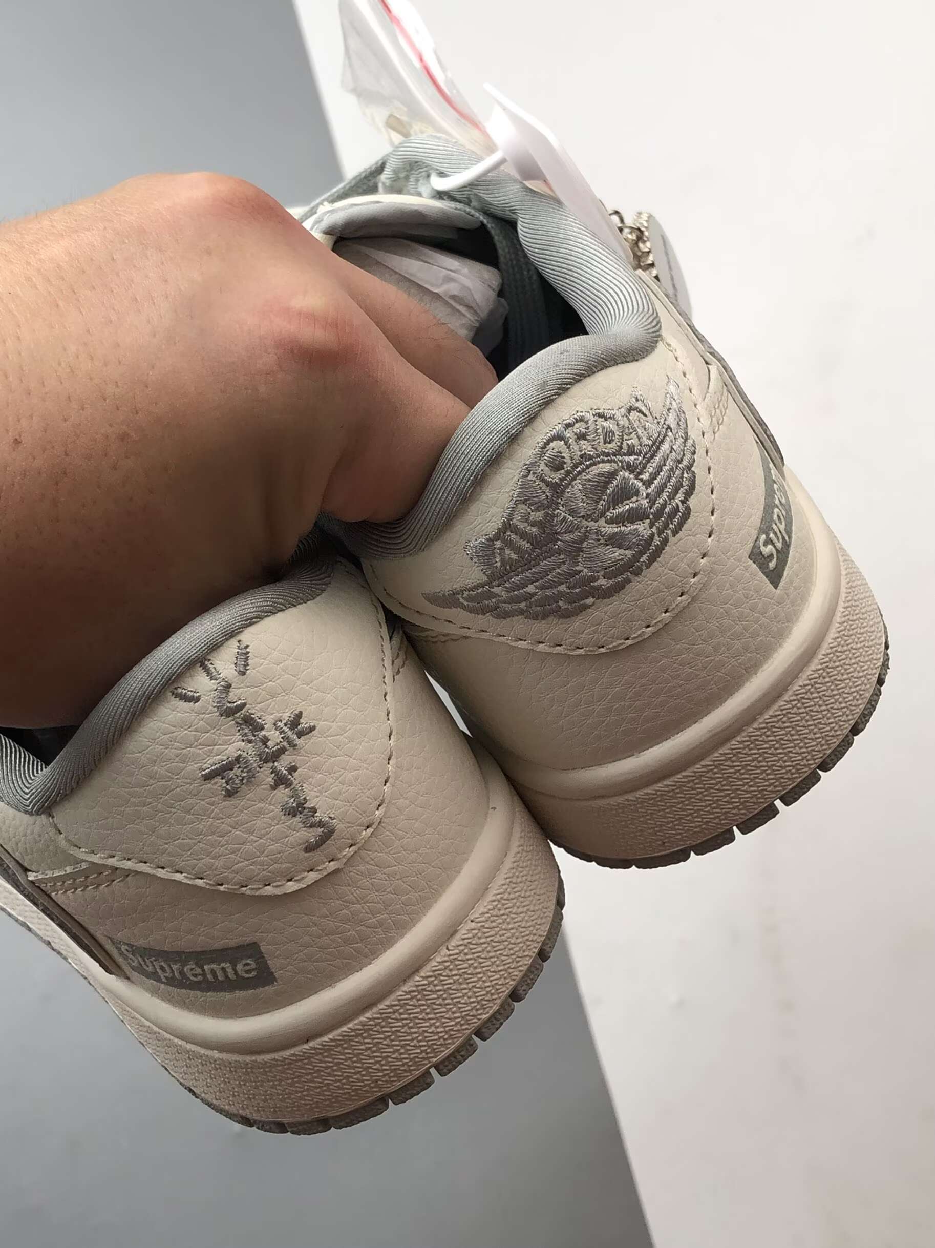 Air Jordan 1 Low ”高端定制” Sup米白灰倒钩 JW1188-155