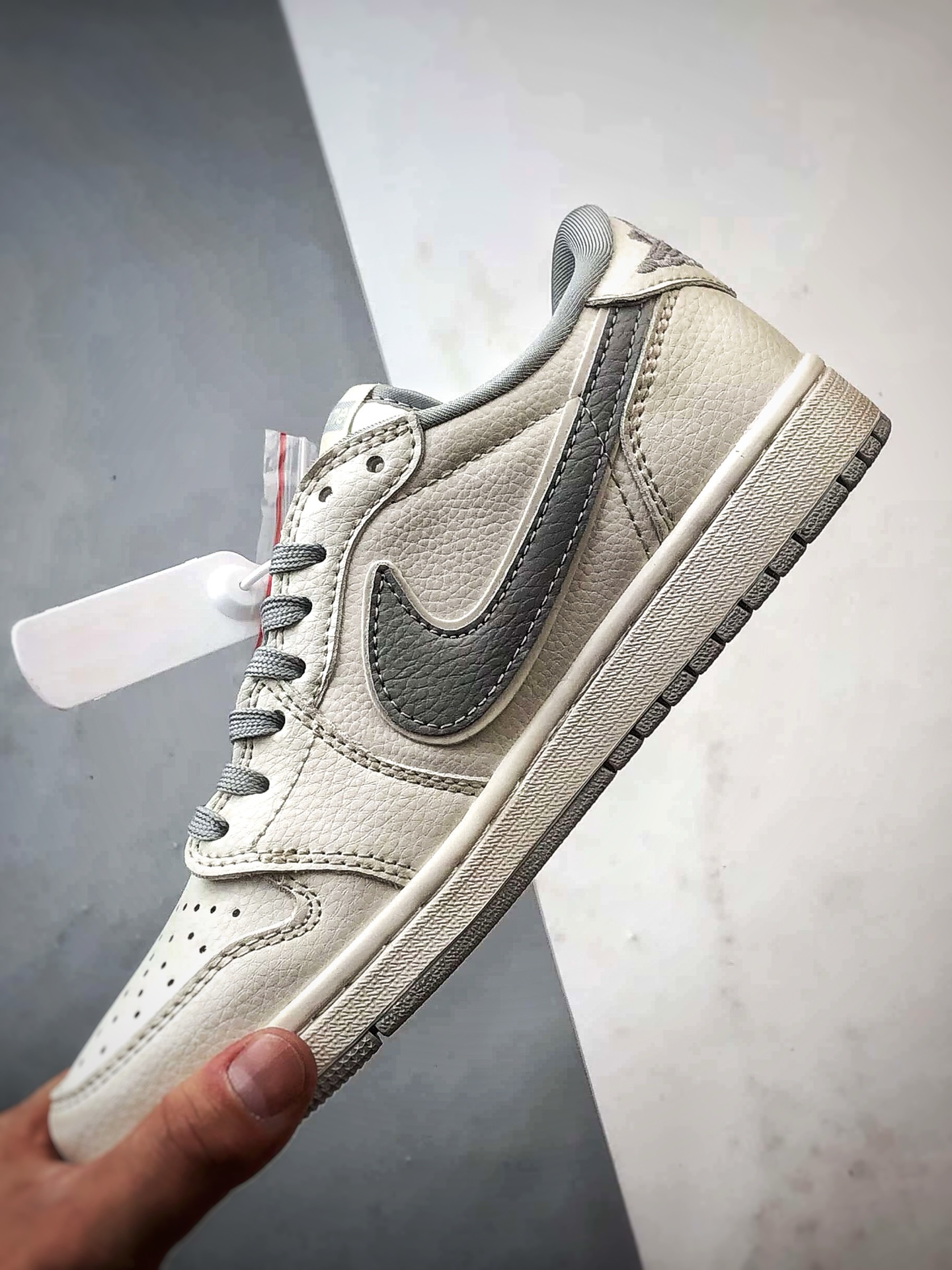 Air Jordan 1 Low ”高端定制” Sup米白灰倒钩 JW1188-155