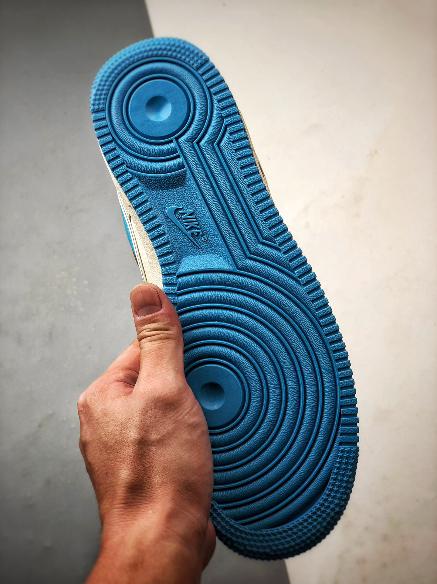 Leo x Air Force 1 Low 米白蓝 BZ6880-106