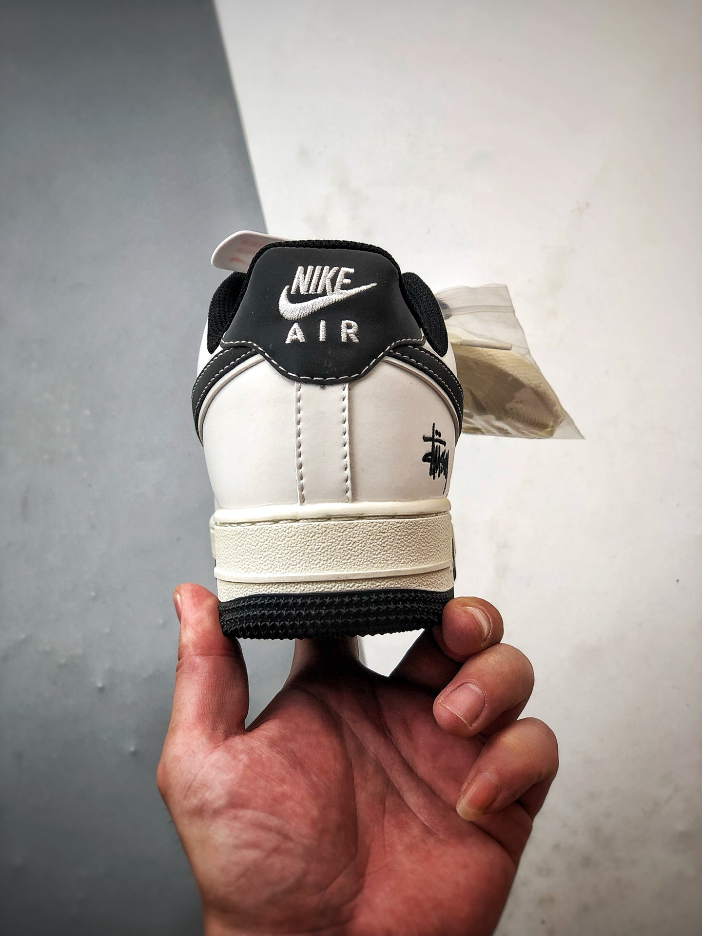 Stussy x Air Force 1 Low 白黑小双钩 CS5288-037