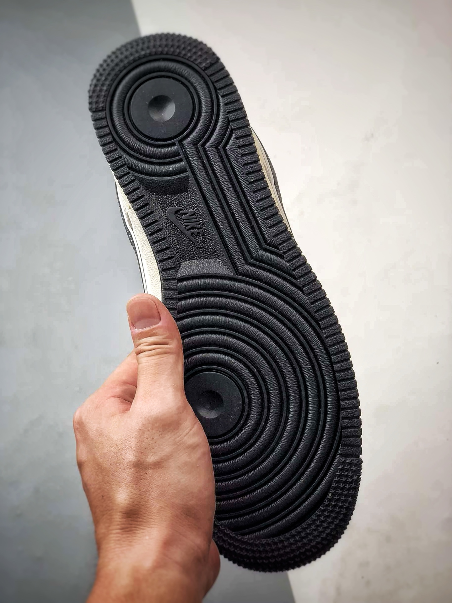 Stussy x Air Force 1 Low 白黑小双钩 CS5288-037