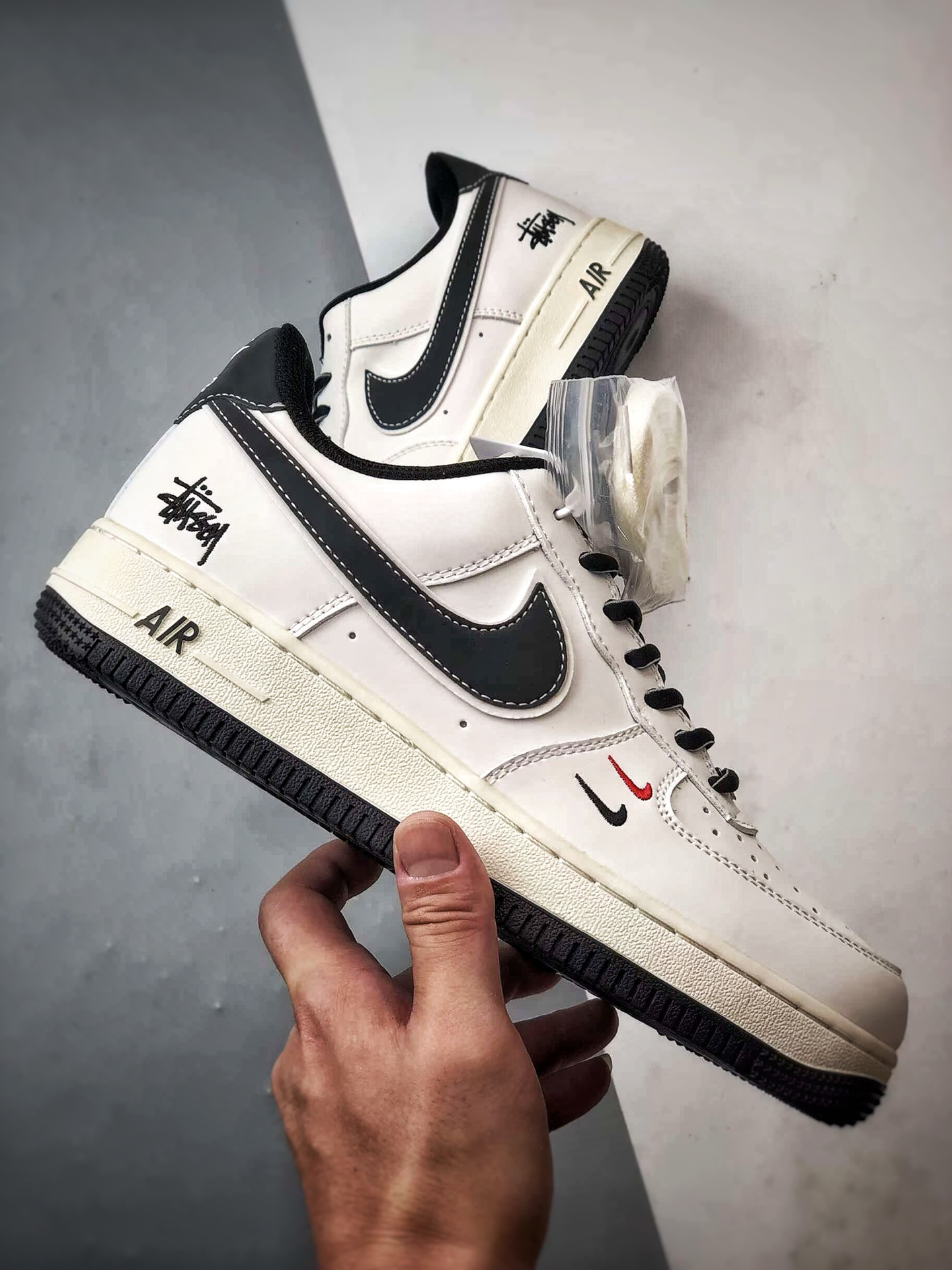 Stussy x Air Force 1 Low 白黑小双钩 CS5288-037