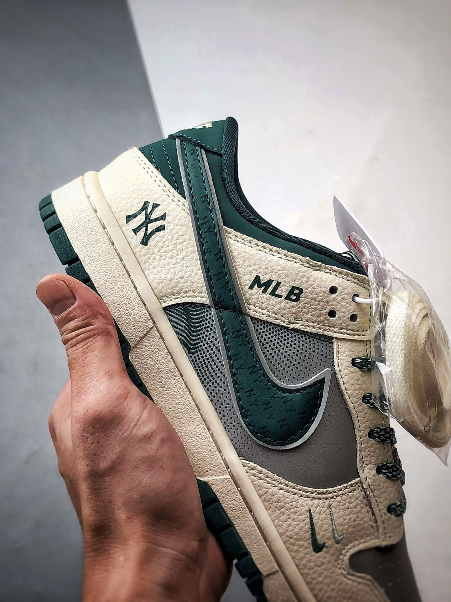 NK Dunk Low Retro ”DIY高端定制” MLB米灰绿 低帮休闲运动板鞋 SJ2025-001