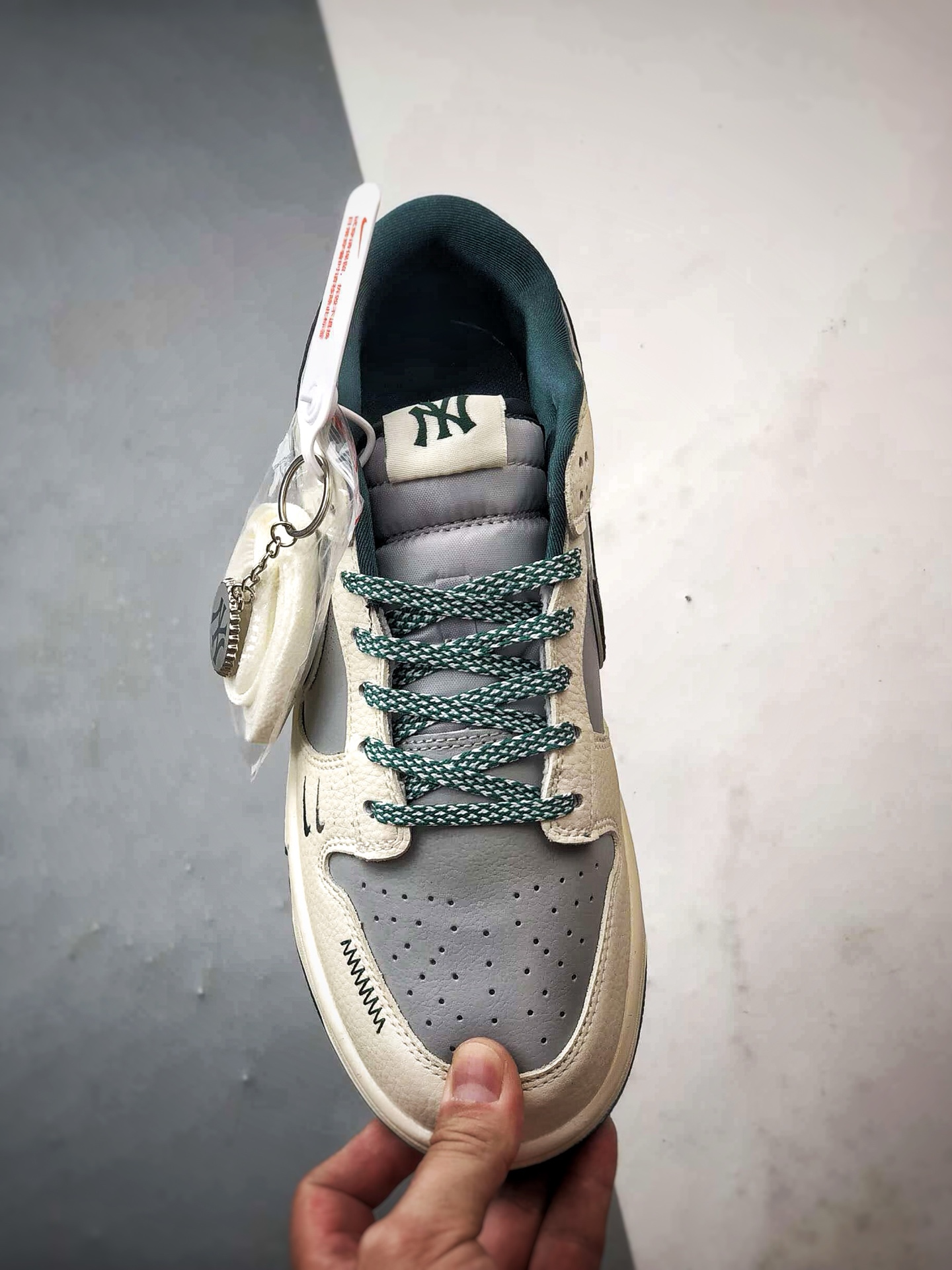 NK Dunk Low Retro ”DIY高端定制” MLB米灰绿 低帮休闲运动板鞋 SJ2025-001