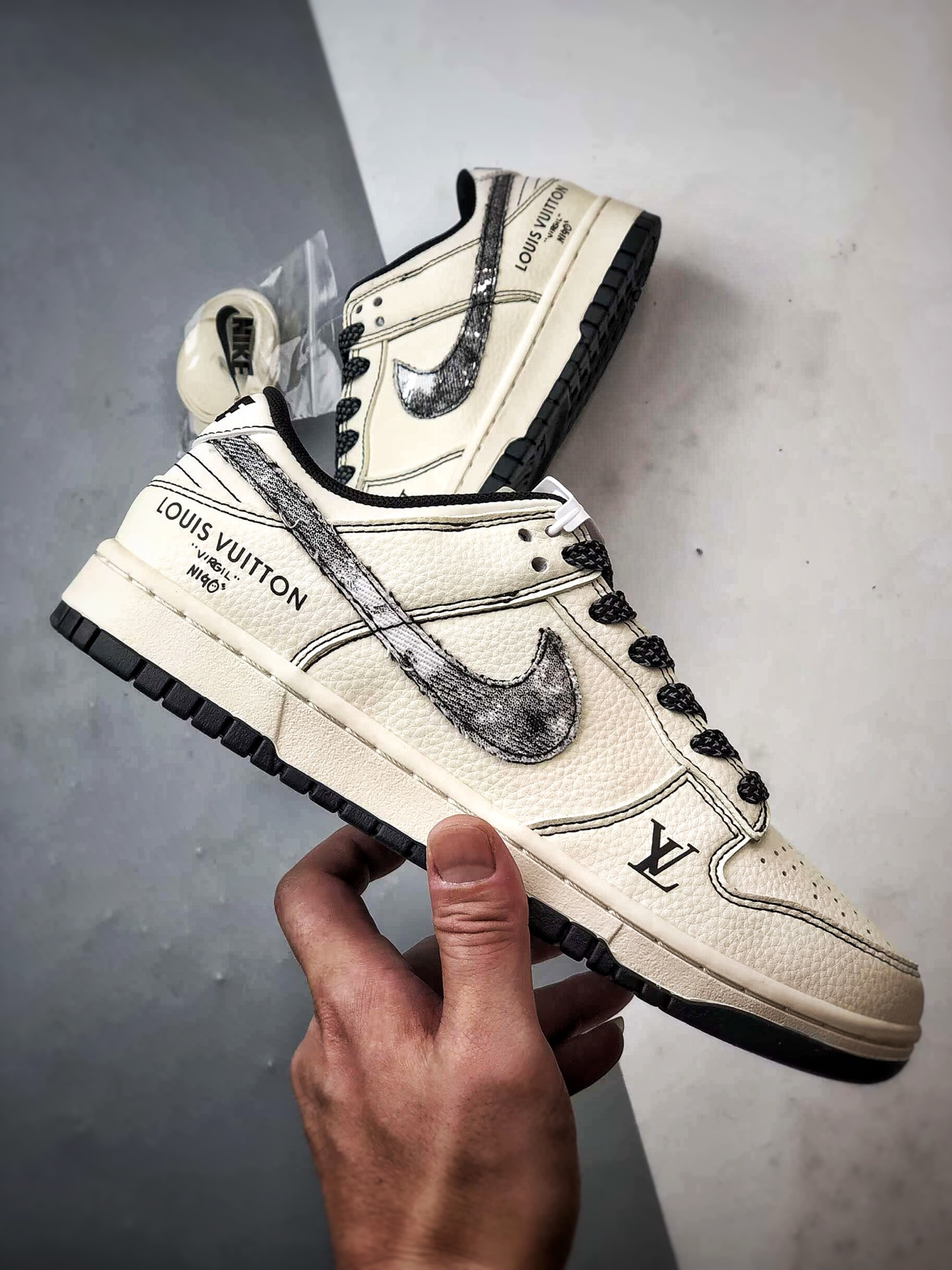 Air Jordan 1 Low ”高端定制” LV米白黑织布钩 JP1648-027