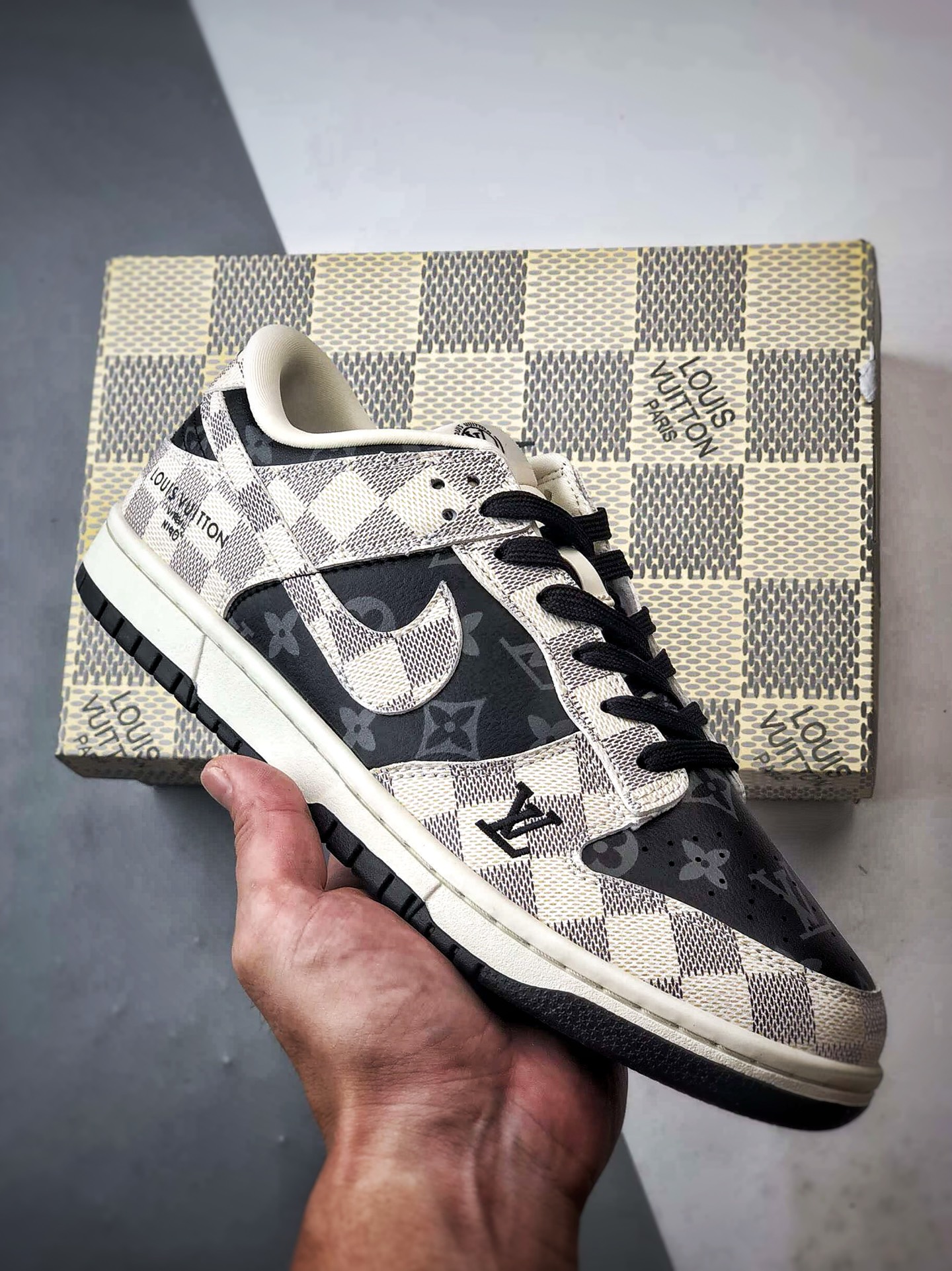 Air Jordan 1 Low ”高端定制” LV印花米黑棋盘格 SC0601-452