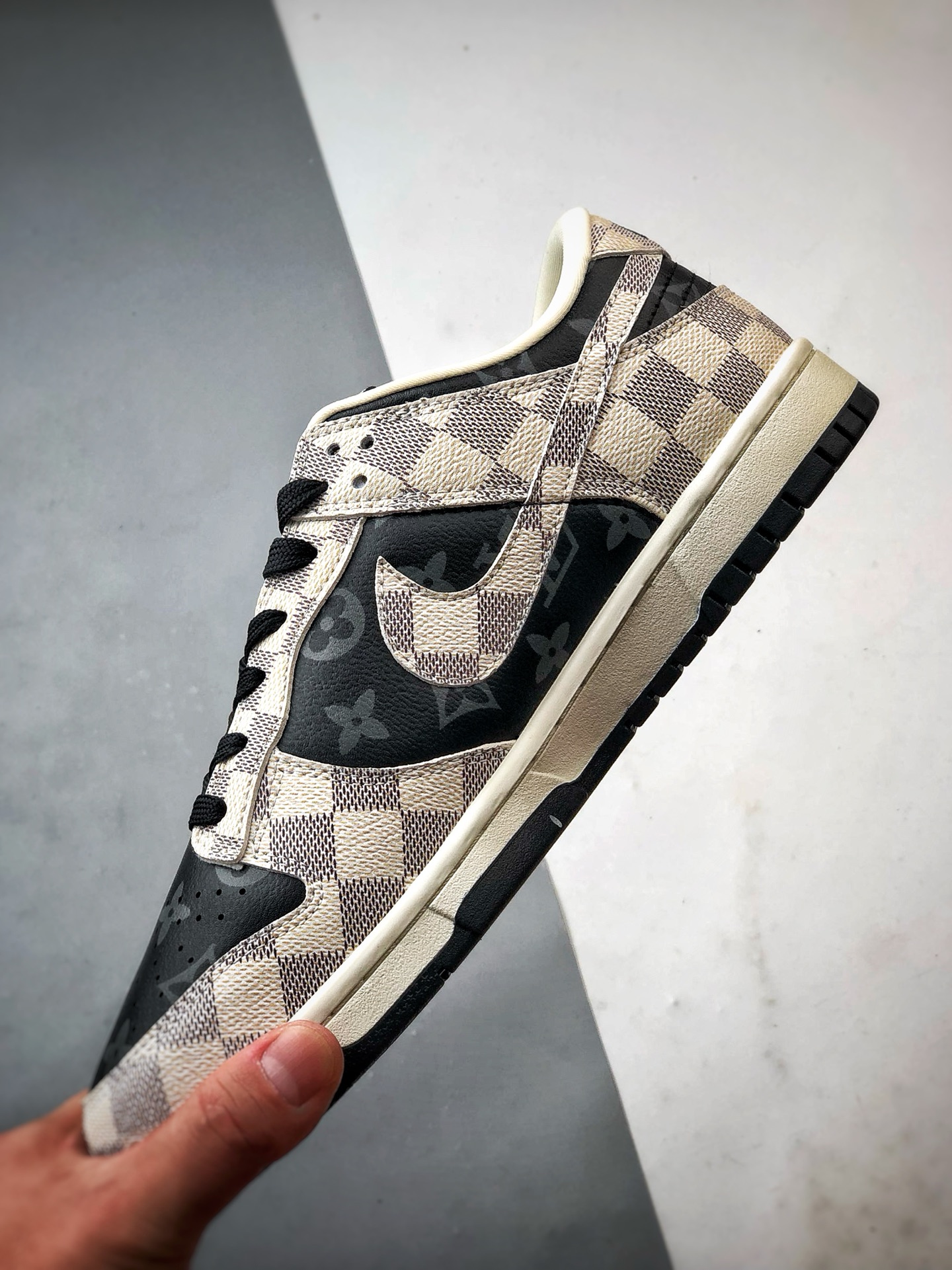 Air Jordan 1 Low ”高端定制” LV印花米黑棋盘格 SC0601-452