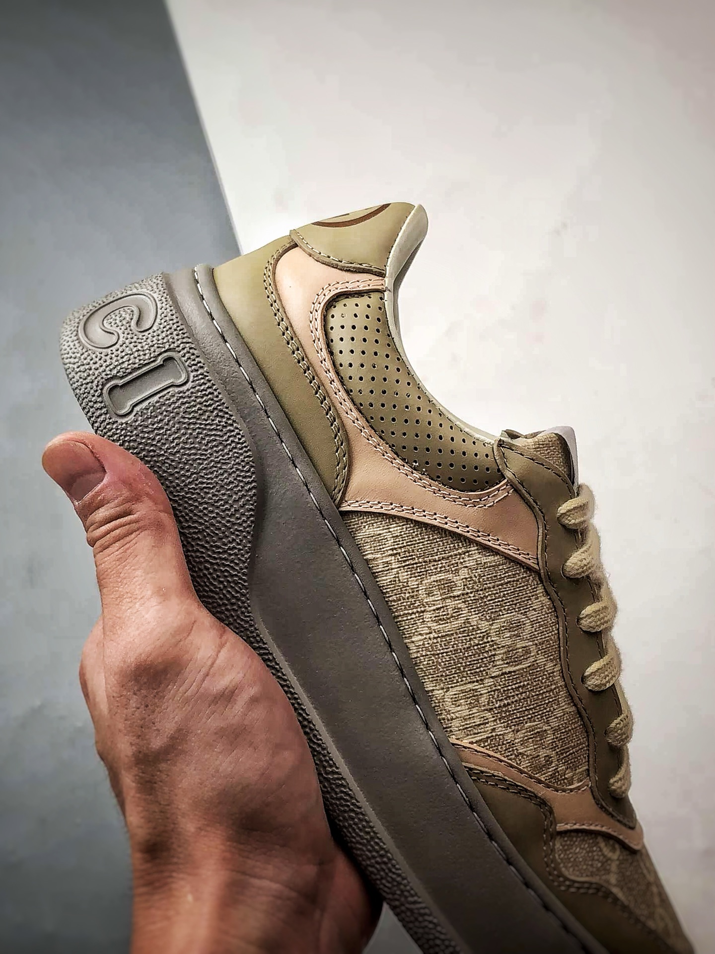 480 Chunky B Sneaker系列 麦粉色 低帮厚底增高休闲时尚饼干鞋