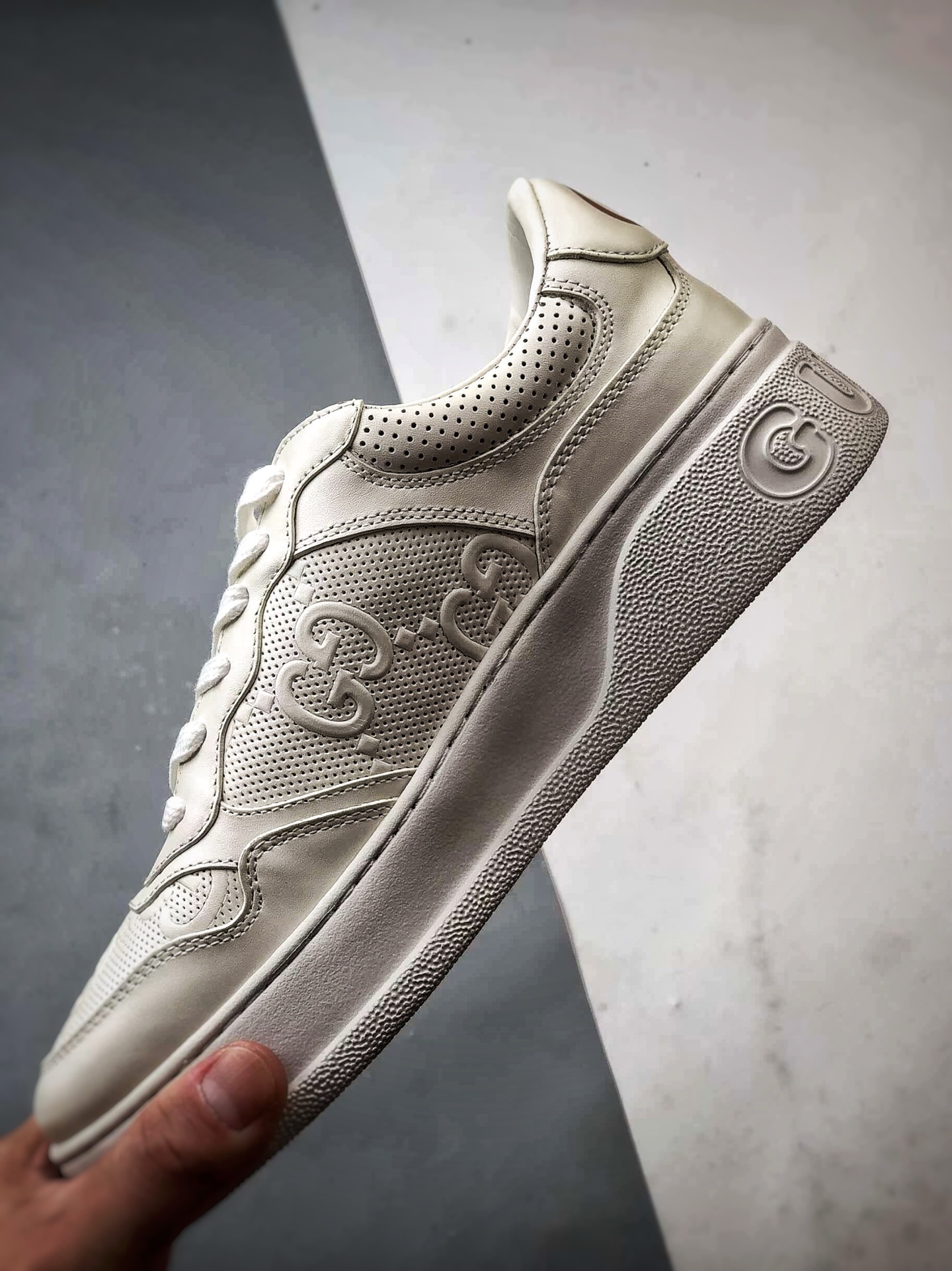 480 Chunky B Sneaker系列 白色 低帮厚底增高休闲时尚饼干鞋