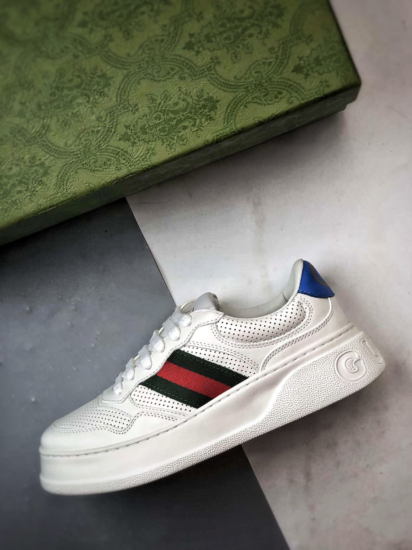 480 Chunky B Sneaker系列 白红绿 低帮厚底增高休闲时尚饼干鞋