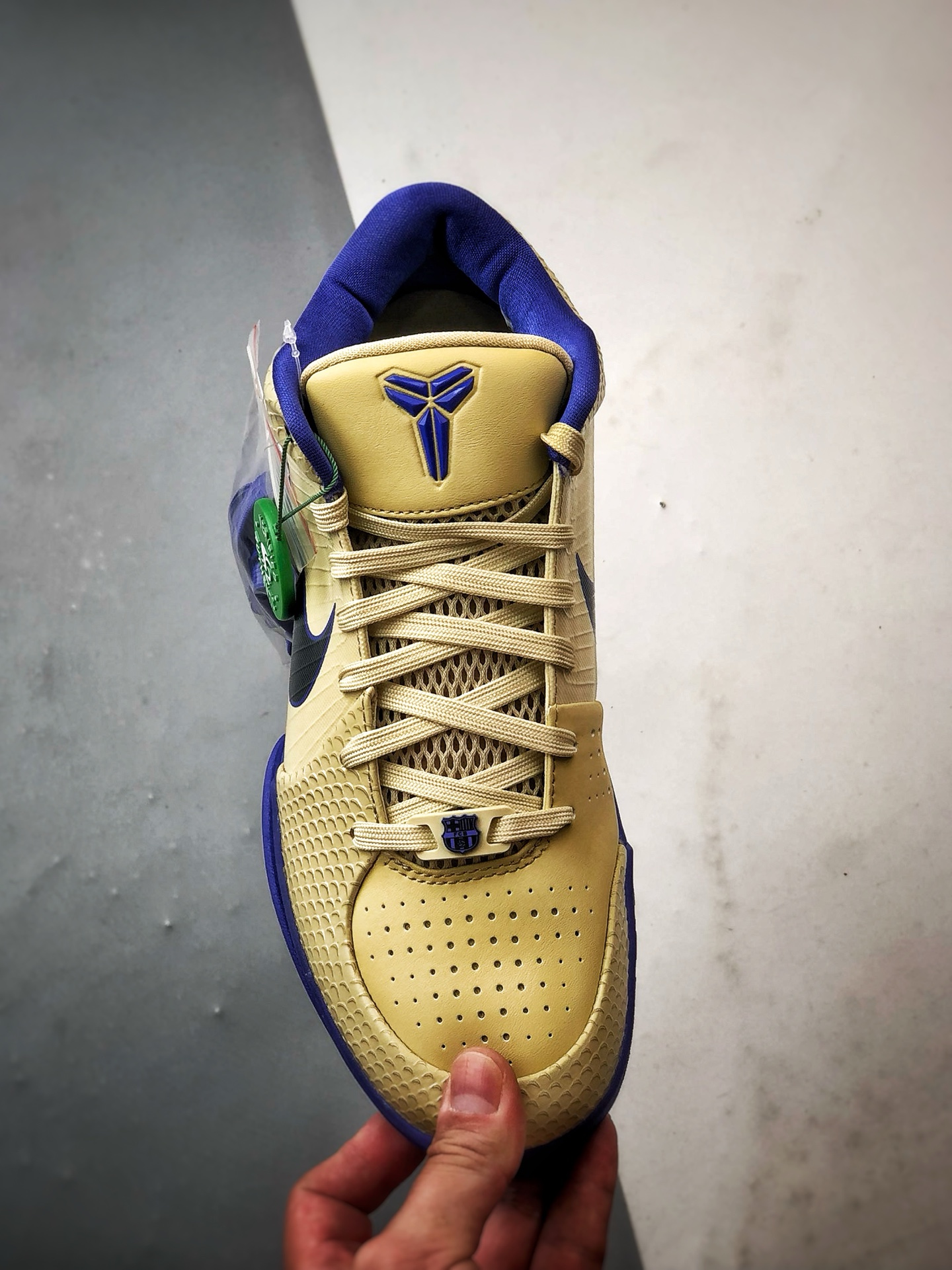 NK Zoom Kobe 4 Protro 巴萨联名金黑紫 IM2532-701