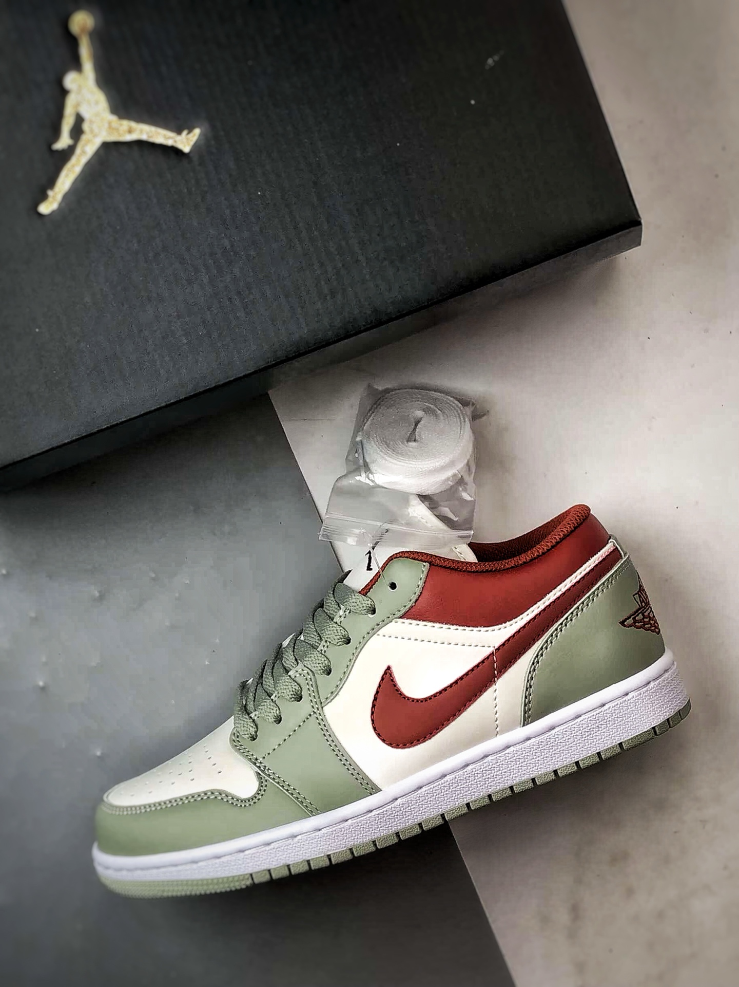Air Jordan 1 Low 白绿红 553558-133