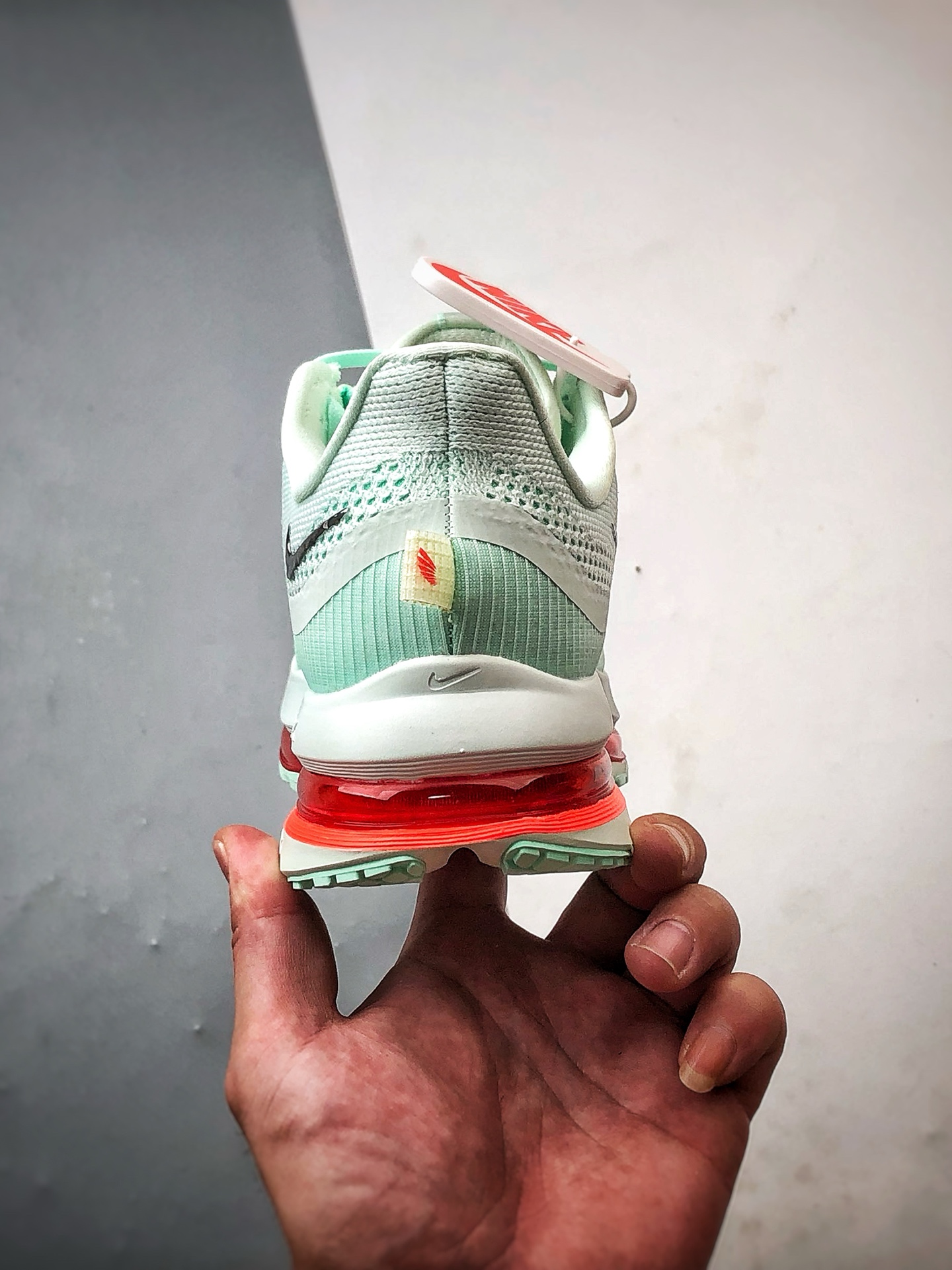 市售最强版本 欢迎对比 NK Pegasus Premium系列 白绿红 全掌气垫纤维气柱网面跑步鞋 HQ2592-301-莆田鞋,莆田鞋货源,高仿鞋,高仿鞋货源,安福档口,莆田高仿鞋,莆田鞋批发,高仿鞋批发,莆田高仿运动鞋,高仿运动鞋,莆田运动鞋 市售最强版本 欢迎对比 NK Pegasus Premium系列 白绿红 全掌气垫纤维气柱网面跑步鞋 HQ2592-301