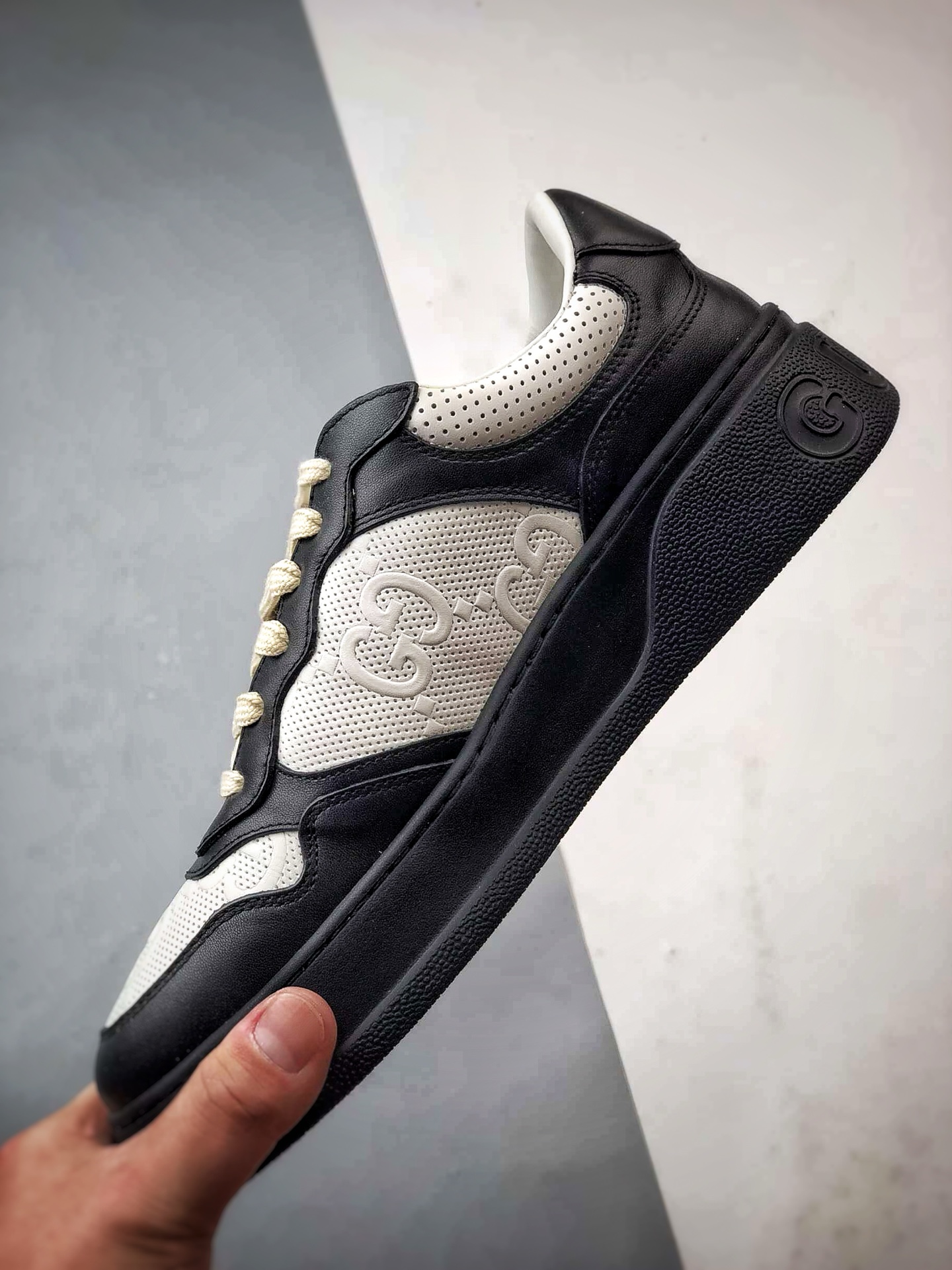 480 Chunky B Sneaker系列 黑白 低帮厚底增高休闲时尚饼干鞋