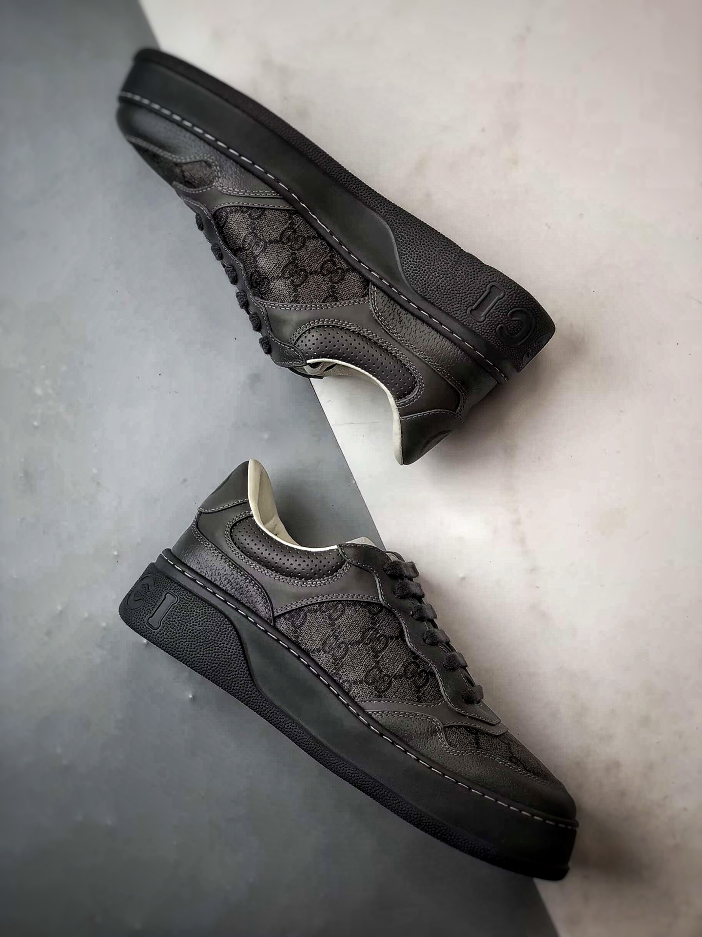 480 G家 Chunky B Sneaker系列 灰黑 低帮厚底增高休闲时尚饼干鞋