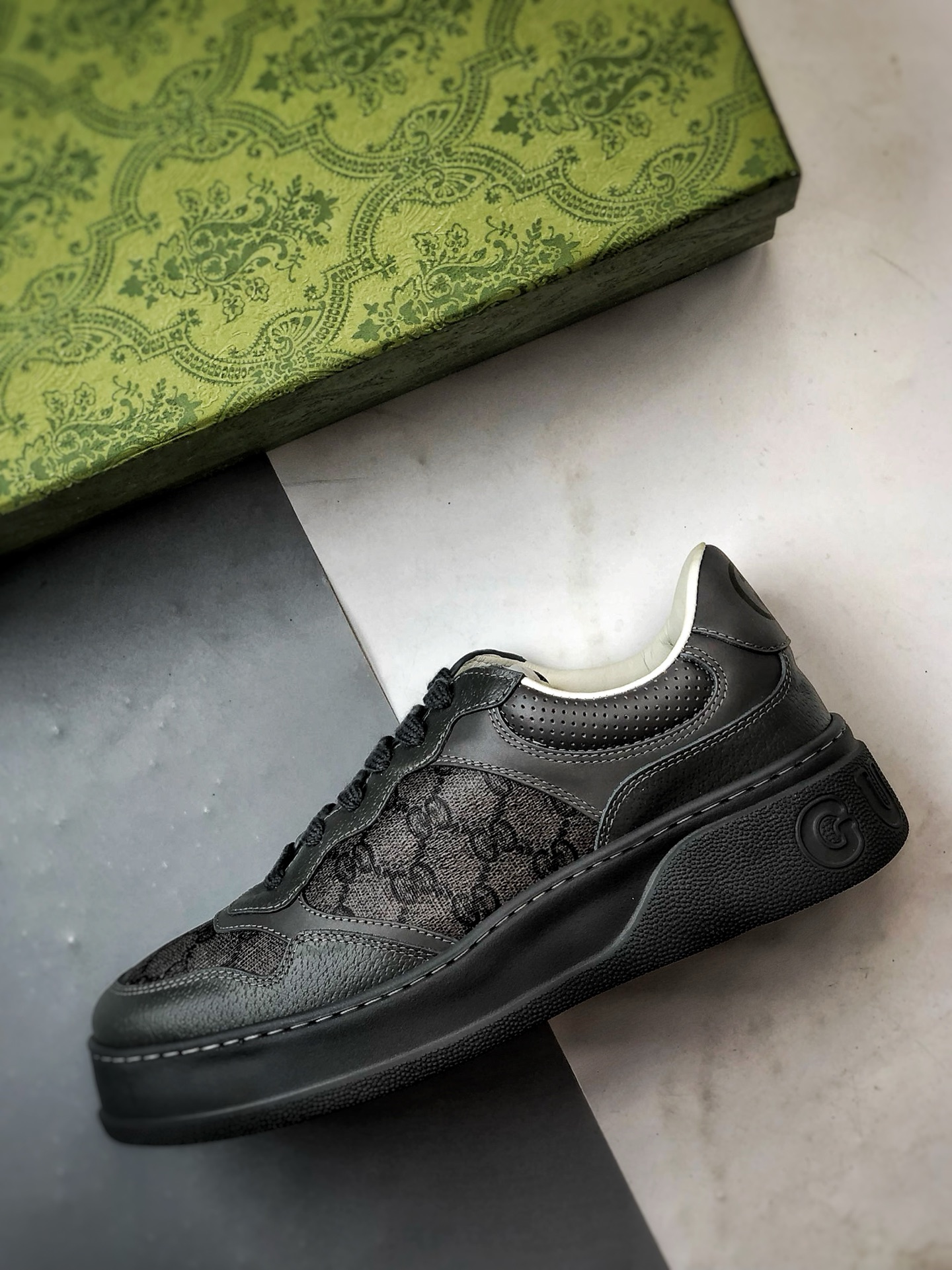 480 G家 Chunky B Sneaker系列 灰黑 低帮厚底增高休闲时尚饼干鞋