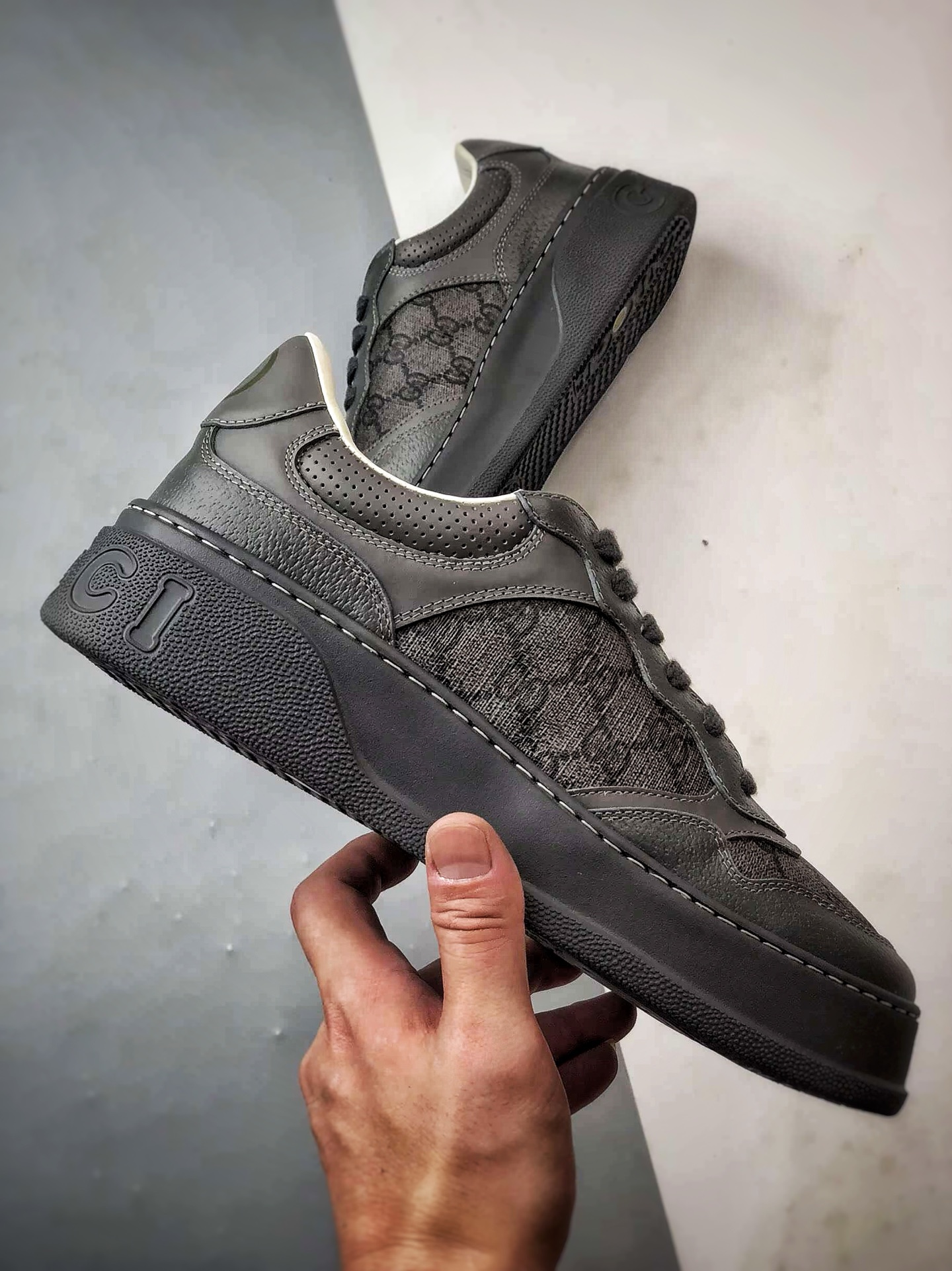 480 G家 Chunky B Sneaker系列 灰黑 低帮厚底增高休闲时尚饼干鞋