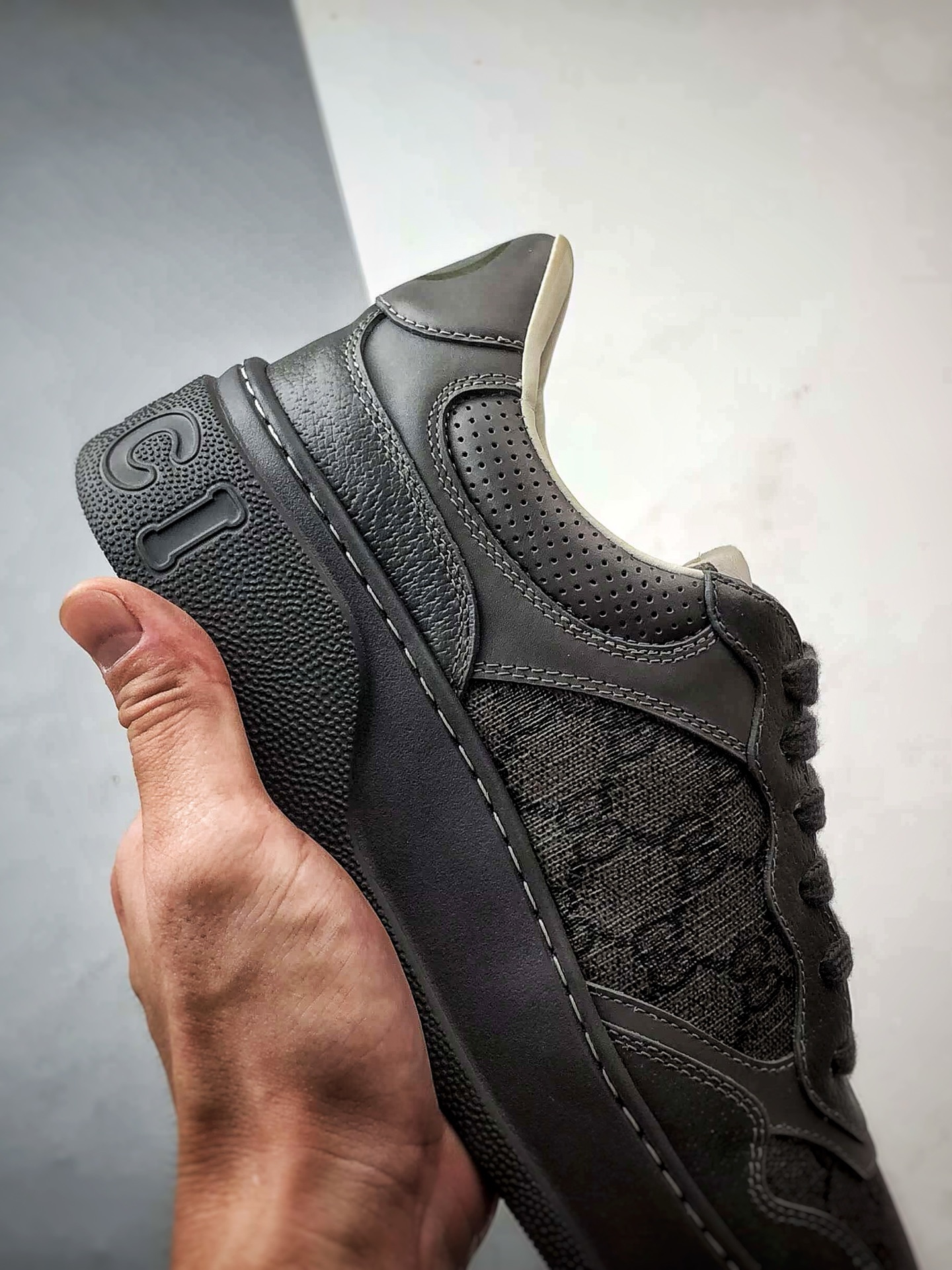 480 G家 Chunky B Sneaker系列 灰黑 低帮厚底增高休闲时尚饼干鞋