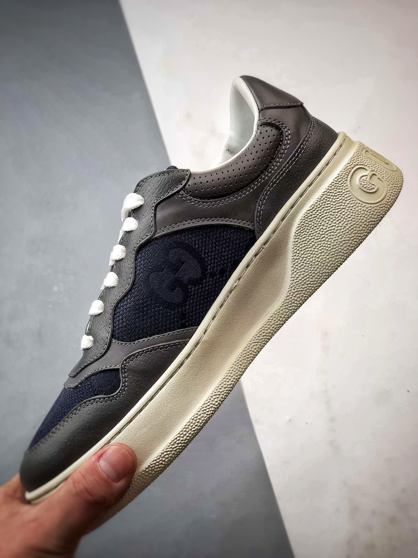 480 Chunky B Sneaker系列 灰色 低帮厚底增高休闲时尚饼干鞋-Chinese UA Cheap High Quatity Brand Clothes Bags handbags Sneakers wholesale wholesaler seller from China Factory suppliers Fashion Clothing Shoes best Quality Beautiful Price 480 Chunky B Sneaker系列 灰色 低帮厚底增高休闲时尚饼干鞋