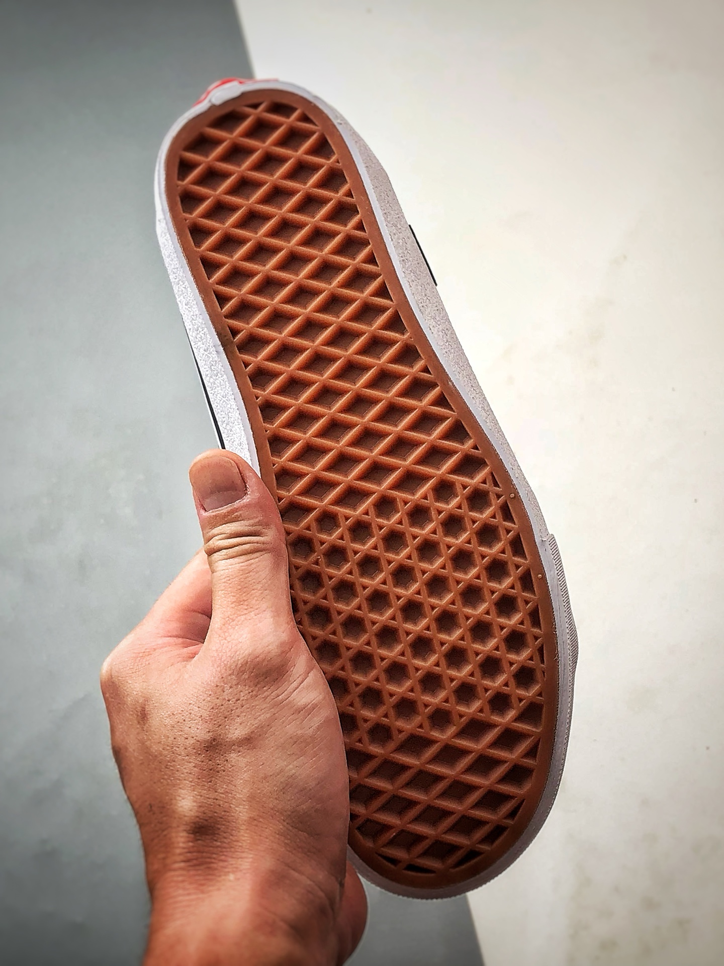 Vans Sk8-Low 和平鸽联名 万斯复古休闲硫化帆布板鞋 VN0A347UVGD1-莆田鞋,莆田鞋货源,高仿鞋,高仿鞋货源,安福档口,莆田高仿鞋,莆田鞋批发,高仿鞋批发,莆田高仿运动鞋,高仿运动鞋,莆田运动鞋 Vans Sk8-Low 和平鸽联名 万斯复古休闲硫化帆布板鞋 VN0A347UVGD1