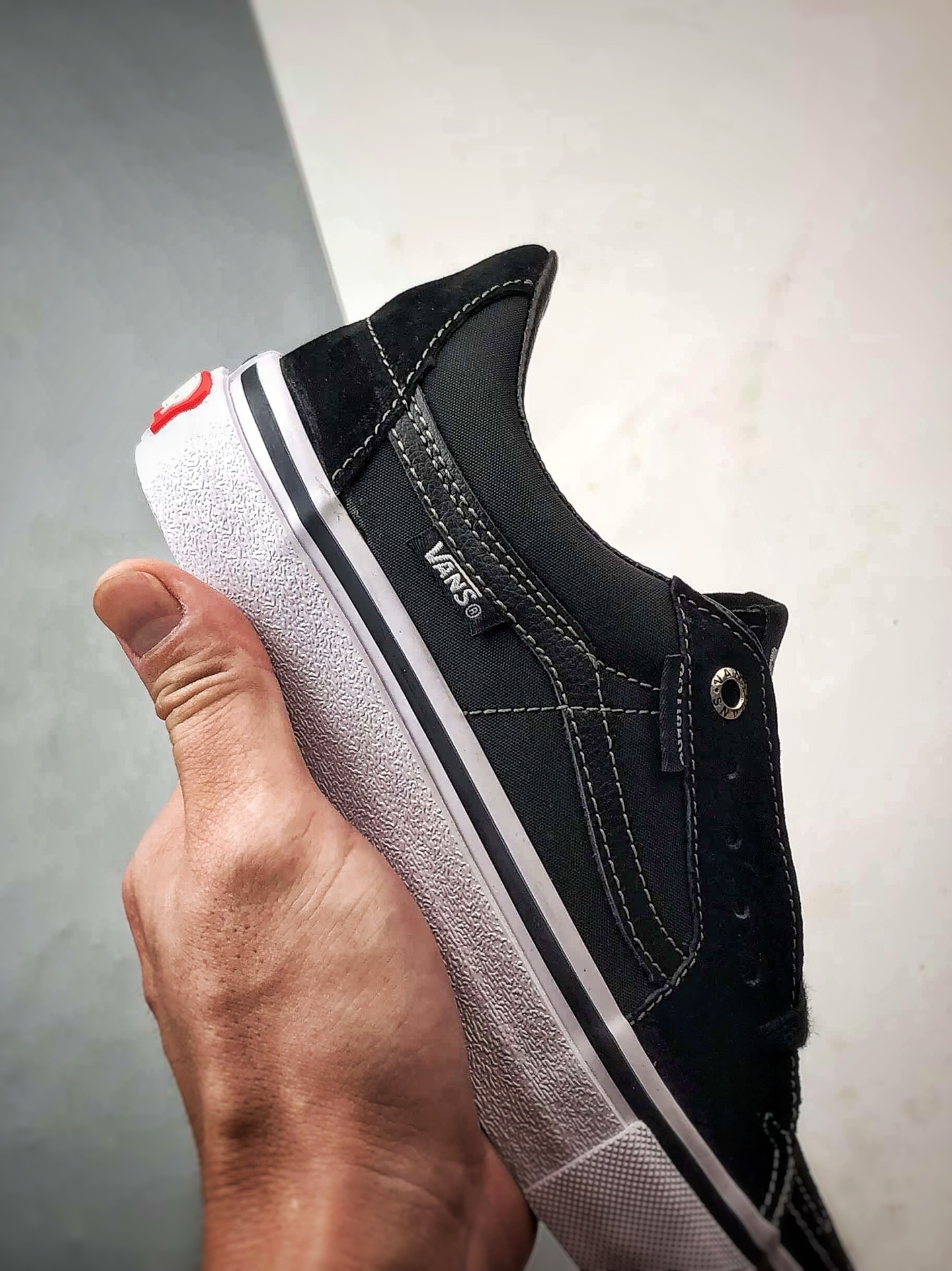 Vans Sk8-Low 和平鸽联名 万斯复古休闲硫化帆布板鞋 VN0A347UVGD1-莆田鞋,莆田鞋货源,高仿鞋,高仿鞋货源,安福档口,莆田高仿鞋,莆田鞋批发,高仿鞋批发,莆田高仿运动鞋,高仿运动鞋,莆田运动鞋 Vans Sk8-Low 和平鸽联名 万斯复古休闲硫化帆布板鞋 VN0A347UVGD1