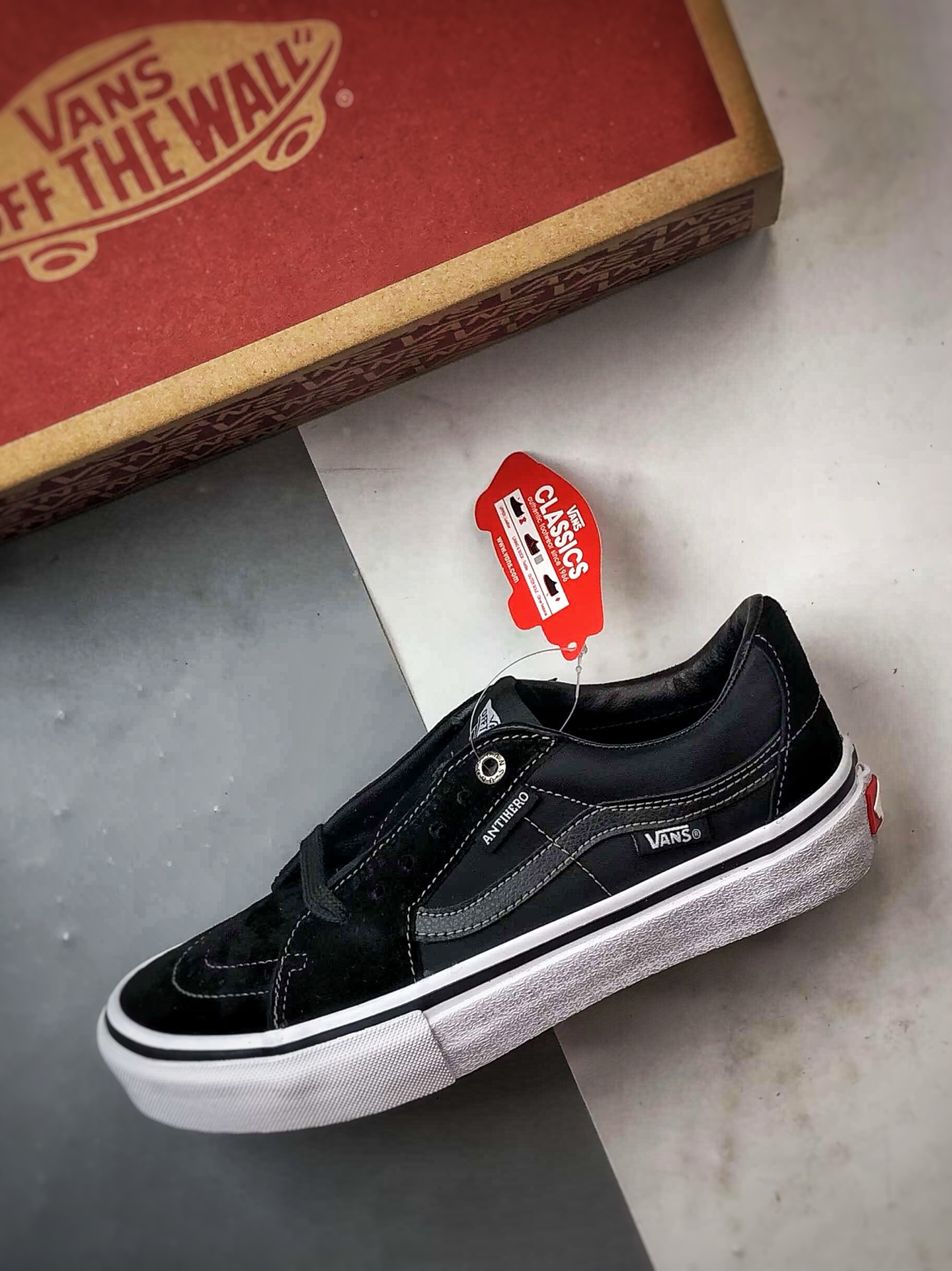 Vans Sk8-Low 和平鸽联名 万斯复古休闲硫化帆布板鞋 VN0A347UVGD1-莆田鞋,莆田鞋货源,高仿鞋,高仿鞋货源,安福档口,莆田高仿鞋,莆田鞋批发,高仿鞋批发,莆田高仿运动鞋,高仿运动鞋,莆田运动鞋 Vans Sk8-Low 和平鸽联名 万斯复古休闲硫化帆布板鞋 VN0A347UVGD1