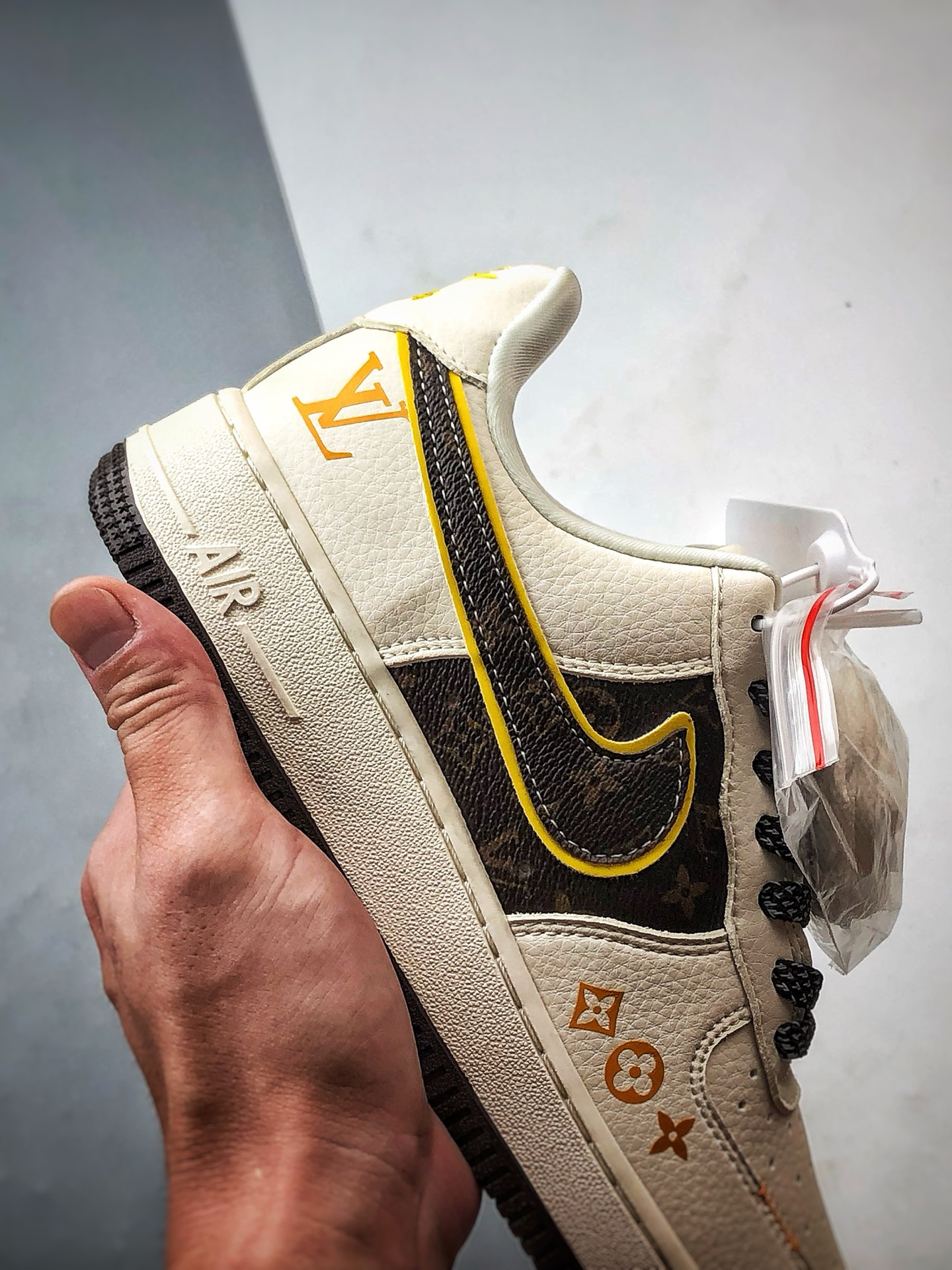 LV x Air Force 1 Low 老花米棕黄 DD1982-302