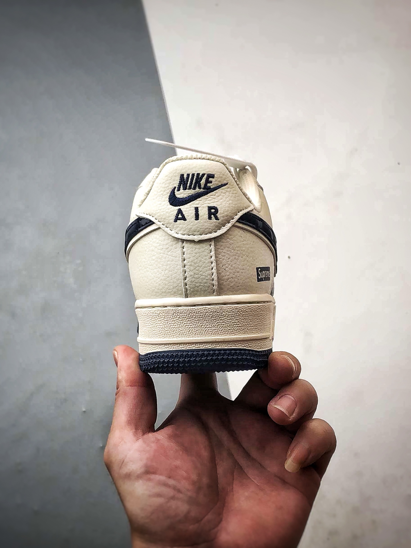 Sup x Air Force 1 Low 水波纹米藏青 XX2025-001