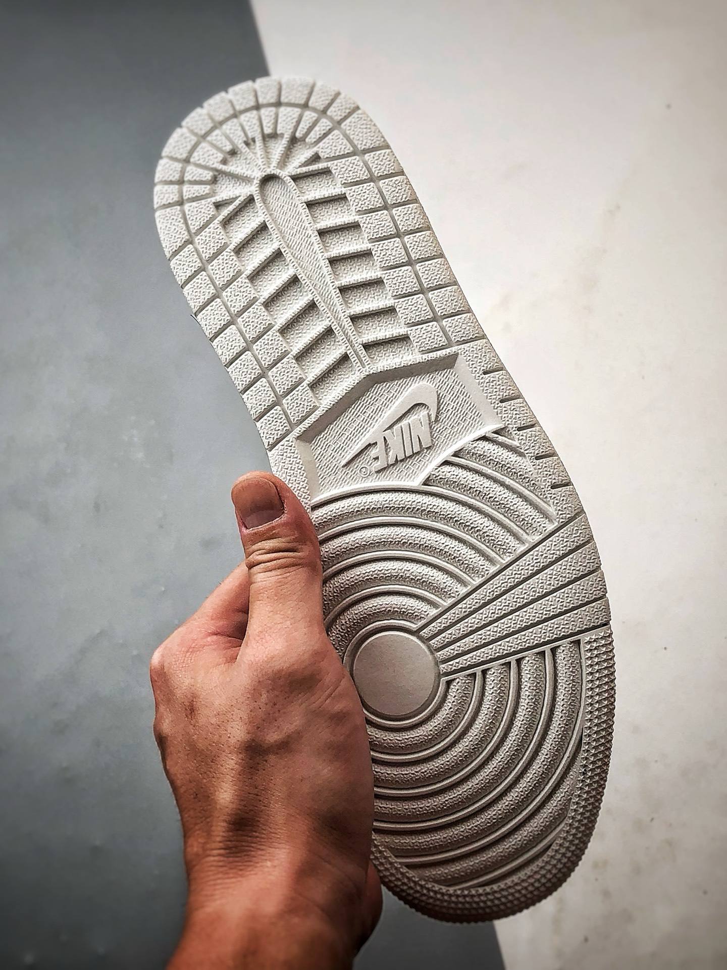 Air Jordan 1 Low ”高端定制” 石头岛Sup黑墨绿倒钩 DZ5899-025