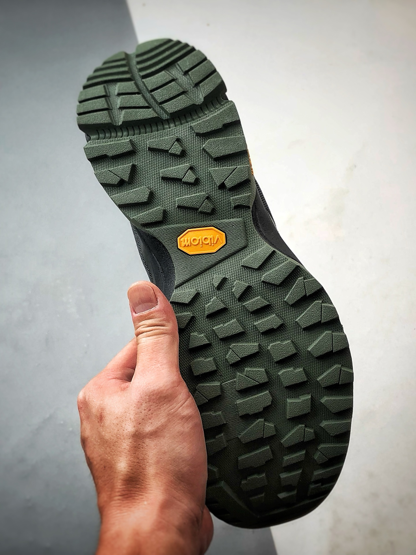 凯乐石KAILAS 界山 GTX 墨绿黑 户外低帮防水登山徒步鞋