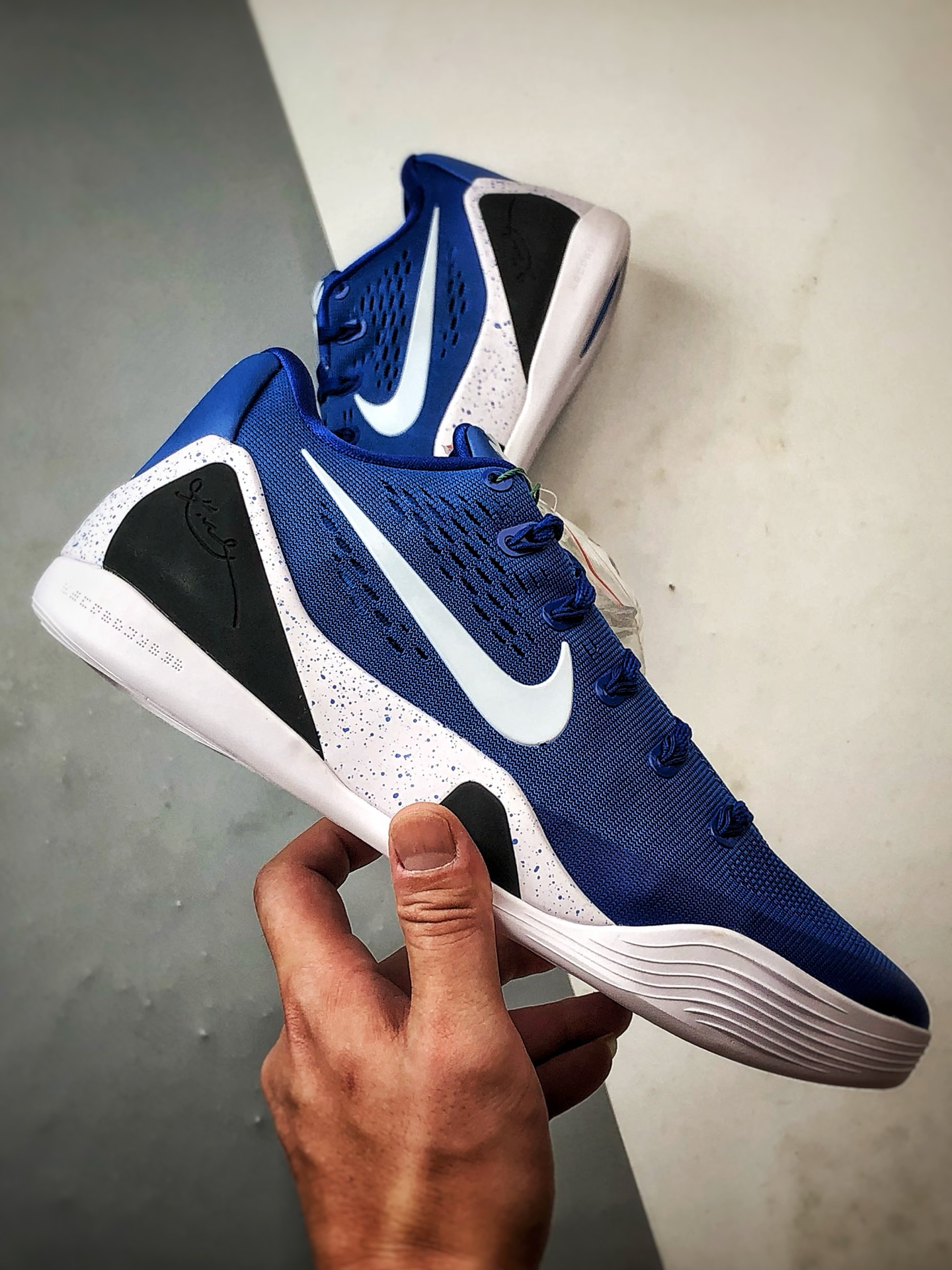 NK Kobe 9 Elite Low Protro EM 科比九代 蓝白色 IH1401-400