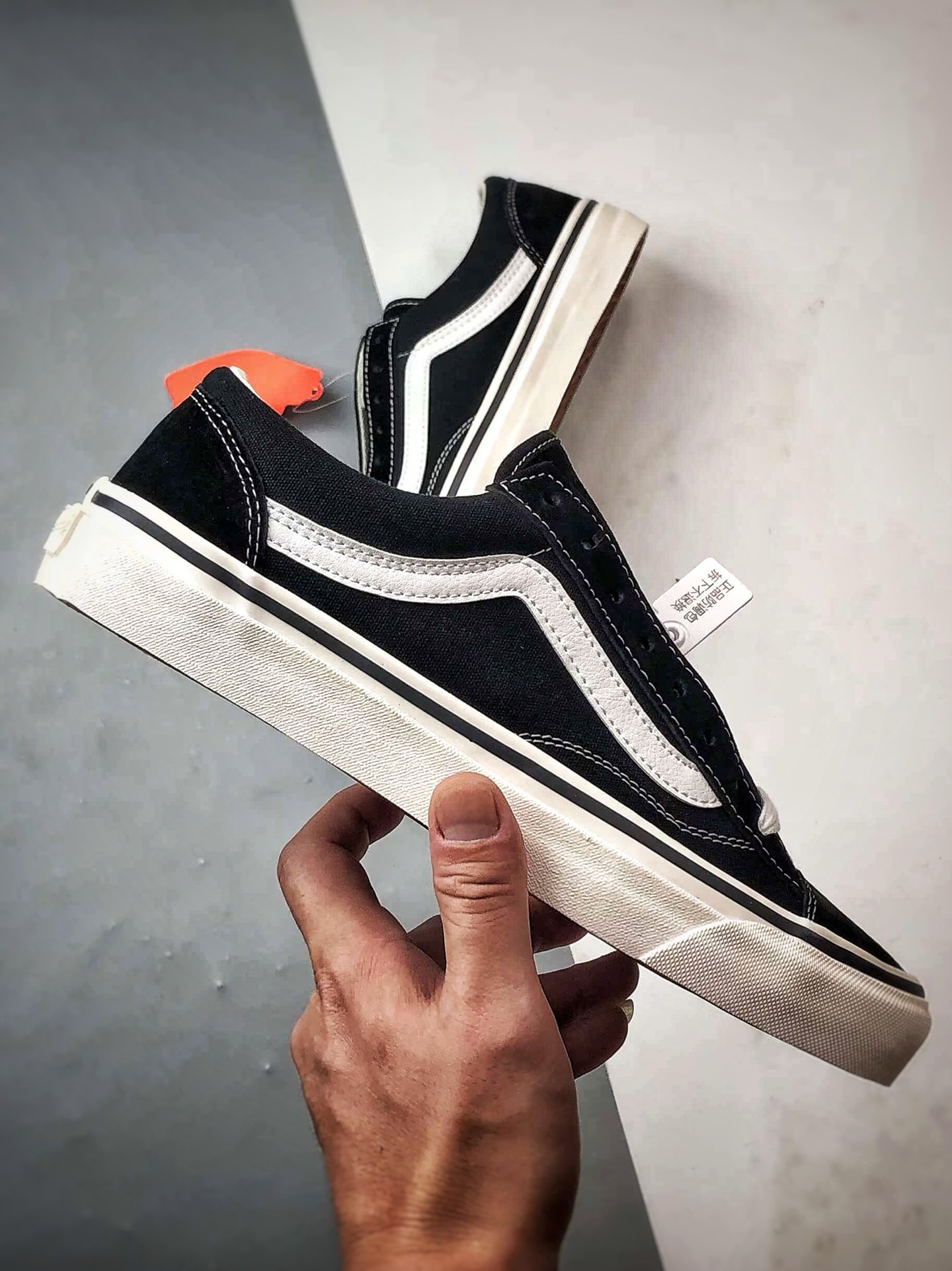 VANS高阶小头黑 OG玩家必备 Vans Premium Old Skool 36 万斯高阶 小头黑白休闲硫化板鞋 VN000E8VBPT-莆田鞋,莆田鞋货源,高仿鞋,高仿鞋货源,安福档口,莆田高仿鞋,莆田鞋批发,高仿鞋批发,莆田高仿运动鞋,高仿运动鞋,莆田运动鞋 VANS高阶小头黑 OG玩家必备 Vans Premium Old Skool 36 万斯高阶 小头黑白休闲硫化板鞋 VN000E8VBPT