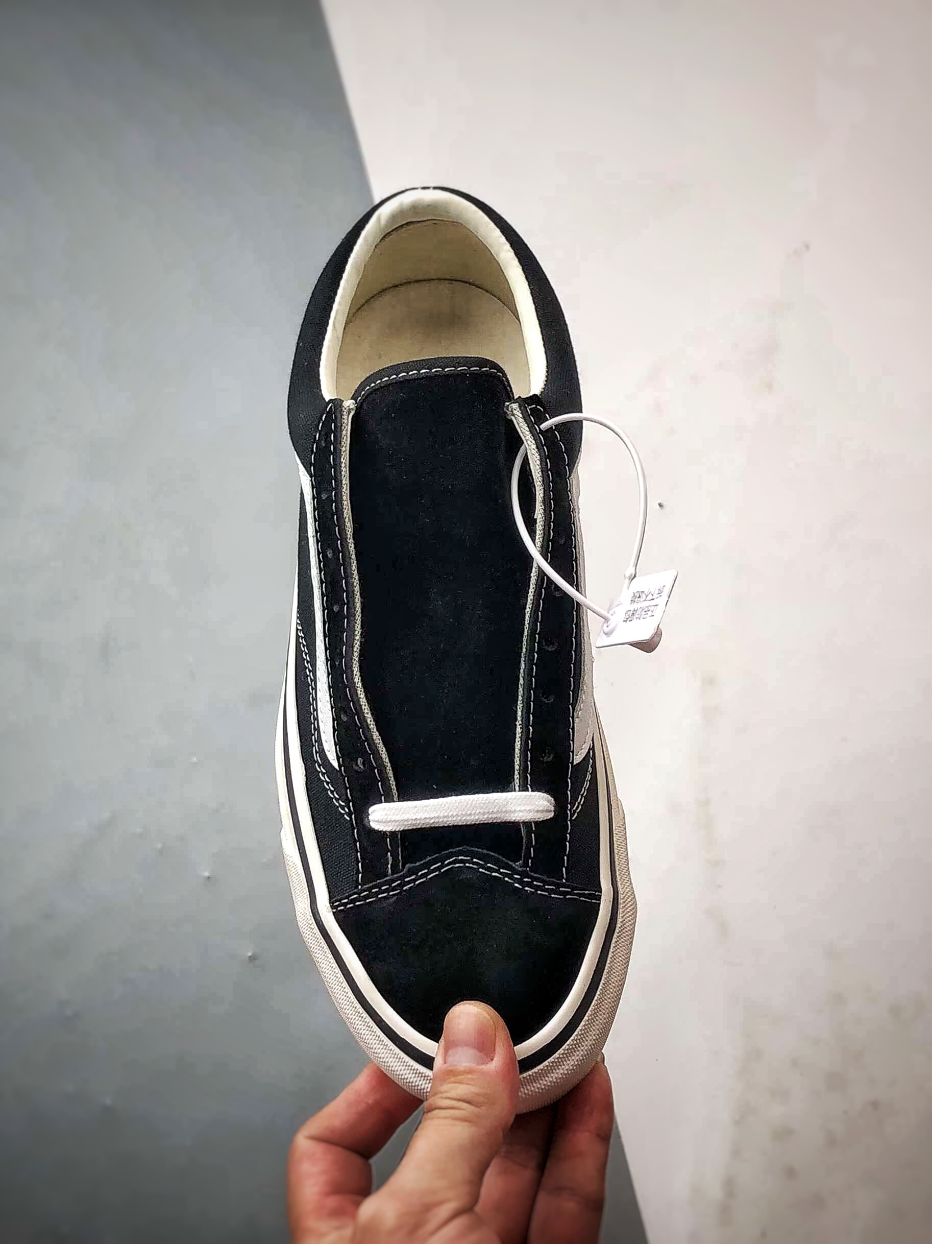 VANS高阶小头黑 OG玩家必备 Vans Premium Old Skool 36 万斯高阶 小头黑白休闲硫化板鞋 VN000E8VBPT-莆田鞋,莆田鞋货源,高仿鞋,高仿鞋货源,安福档口,莆田高仿鞋,莆田鞋批发,高仿鞋批发,莆田高仿运动鞋,高仿运动鞋,莆田运动鞋 VANS高阶小头黑 OG玩家必备 Vans Premium Old Skool 36 万斯高阶 小头黑白休闲硫化板鞋 VN000E8VBPT