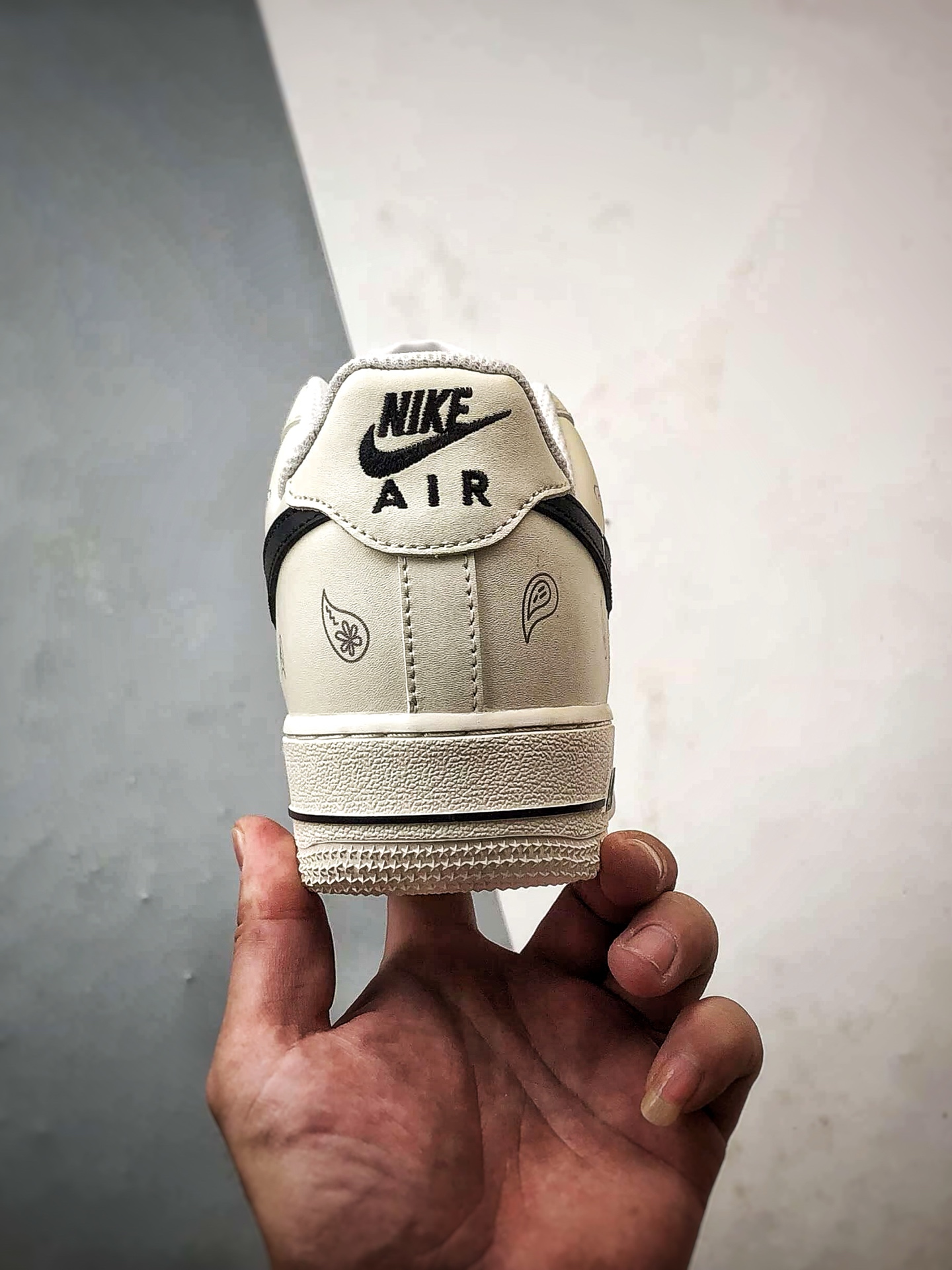 定制球鞋 Air Force 1 Low 佩斯利 米黑 经典休闲运动板鞋 ZH0316-128