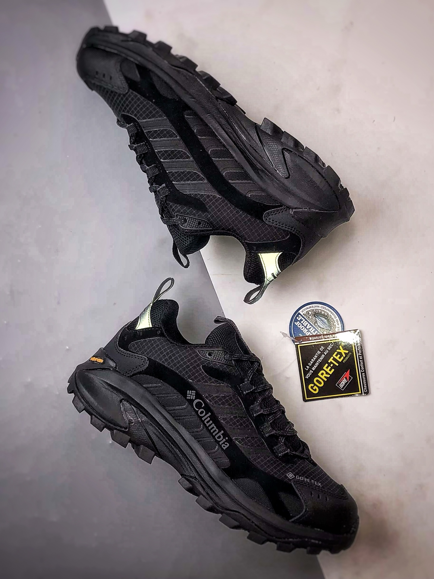 Columbia/哥伦比亚 黑色 男士户外登山越野徒步鞋-莆田鞋,莆田鞋货源,高仿鞋,高仿鞋货源,安福档口,莆田高仿鞋,莆田鞋批发,高仿鞋批发,莆田高仿运动鞋,高仿运动鞋,莆田运动鞋 Columbia/哥伦比亚 黑色 男士户外登山越野徒步鞋