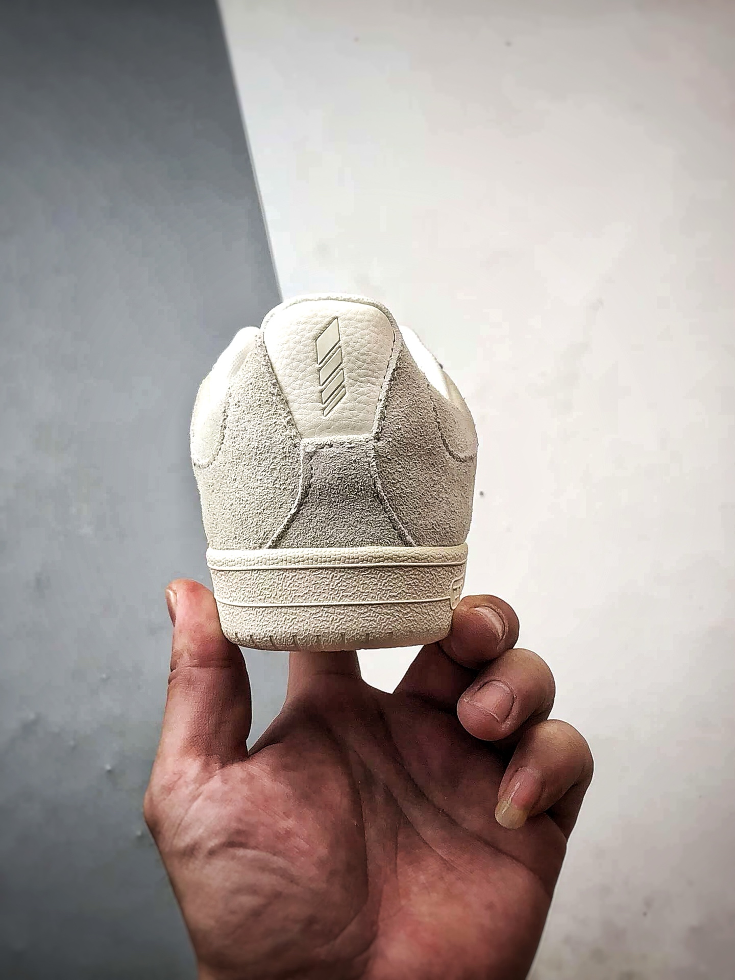 迪桑特Descente Sport Style 白色 舒适薄底生活休闲板鞋