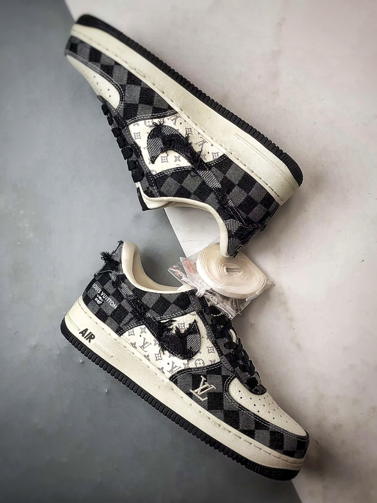 LV x Air Force 1 Low 黑灰牛仔棋盘格 YF9511-817