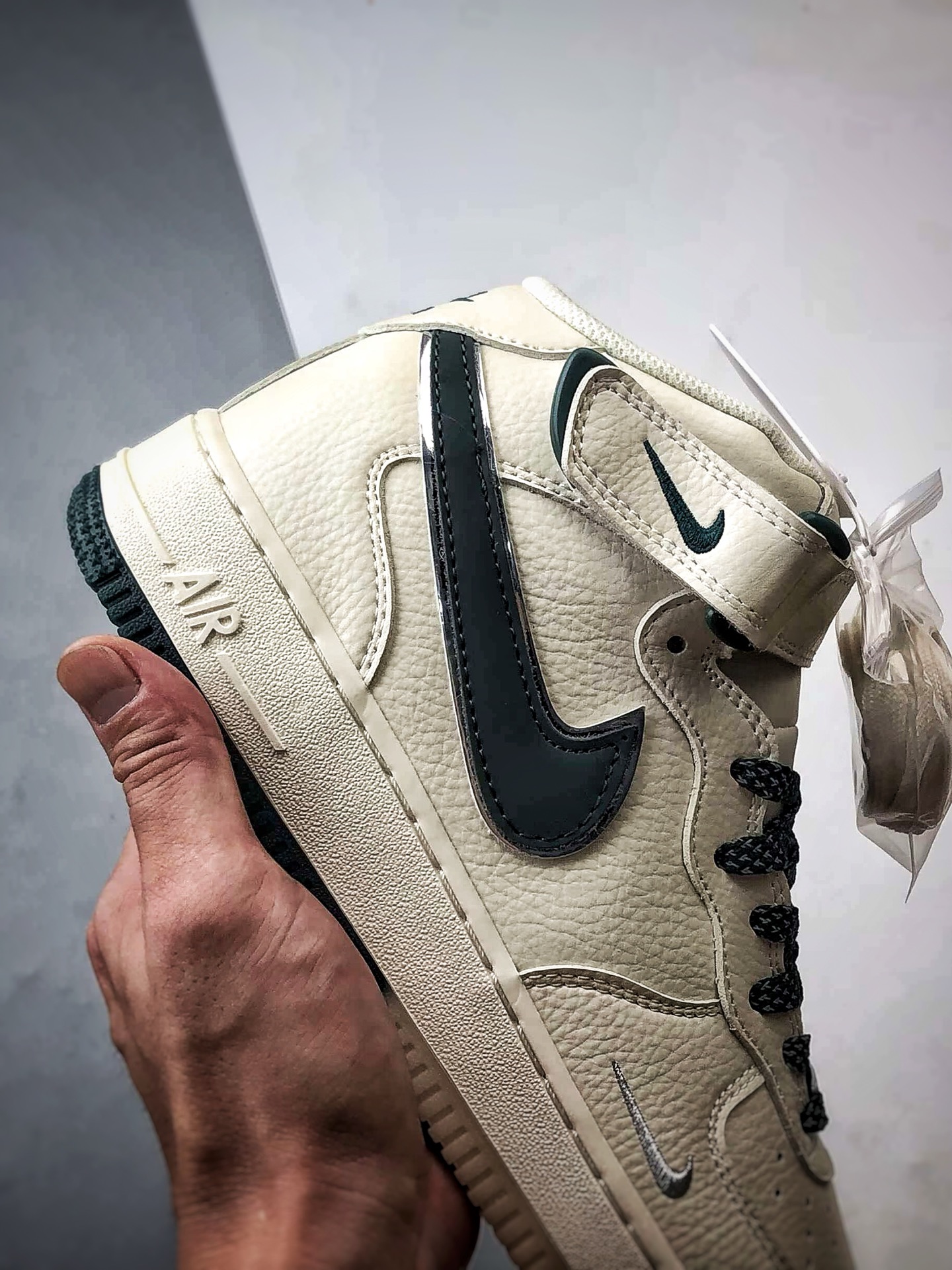 Air Force 1 '07 Mid 米白绿3M XL0236-235