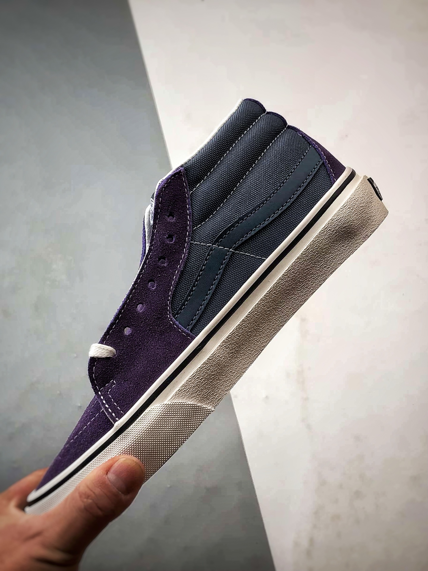 Vans SK8-Mid 蓝紫拼接 万斯新款 复古中帮硫化帆布鞋-High Quatity Cheap Brand wholesale wholesaler seller Clothes Bags handbags Sneakers Top Fashion Clothing Shoes from China Factory Chinese suppliers best Quality Beautiful Price Vans SK8-Mid 蓝紫拼接 万斯新款 复古中帮硫化帆布鞋