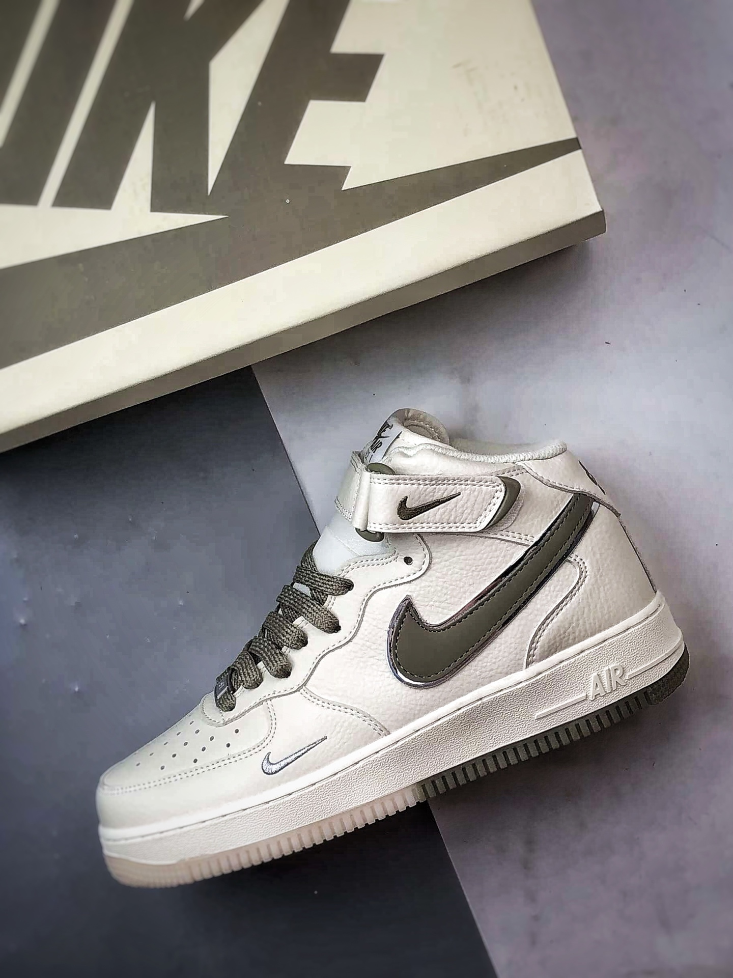 Air Force 1 '07 Mid 米军绿3M XL0236-231