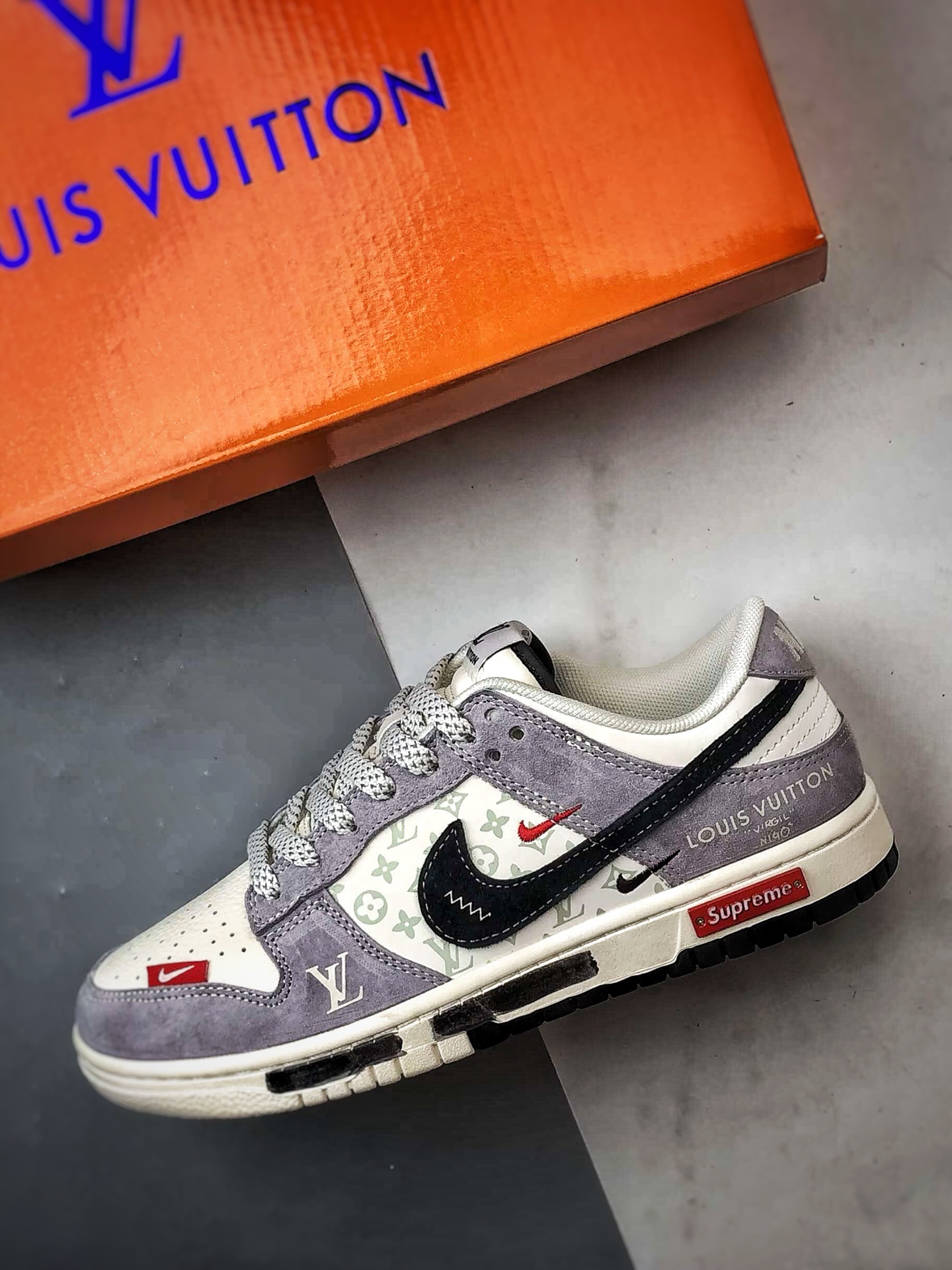 NK Dunk Low Retro ”DIY高端定制” LV米灰黑 低帮休闲运动板鞋 CX5050-Y18-High Quatity Cheap Brand wholesale wholesaler seller Clothes Bags handbags Sneakers Top Fashion Clothing Shoes from China Factory Chinese suppliers best Quality Beautiful Price NK Dunk Low Retro ”DIY高端定制” LV米灰黑 低帮休闲运动板鞋 CX5050-Y18