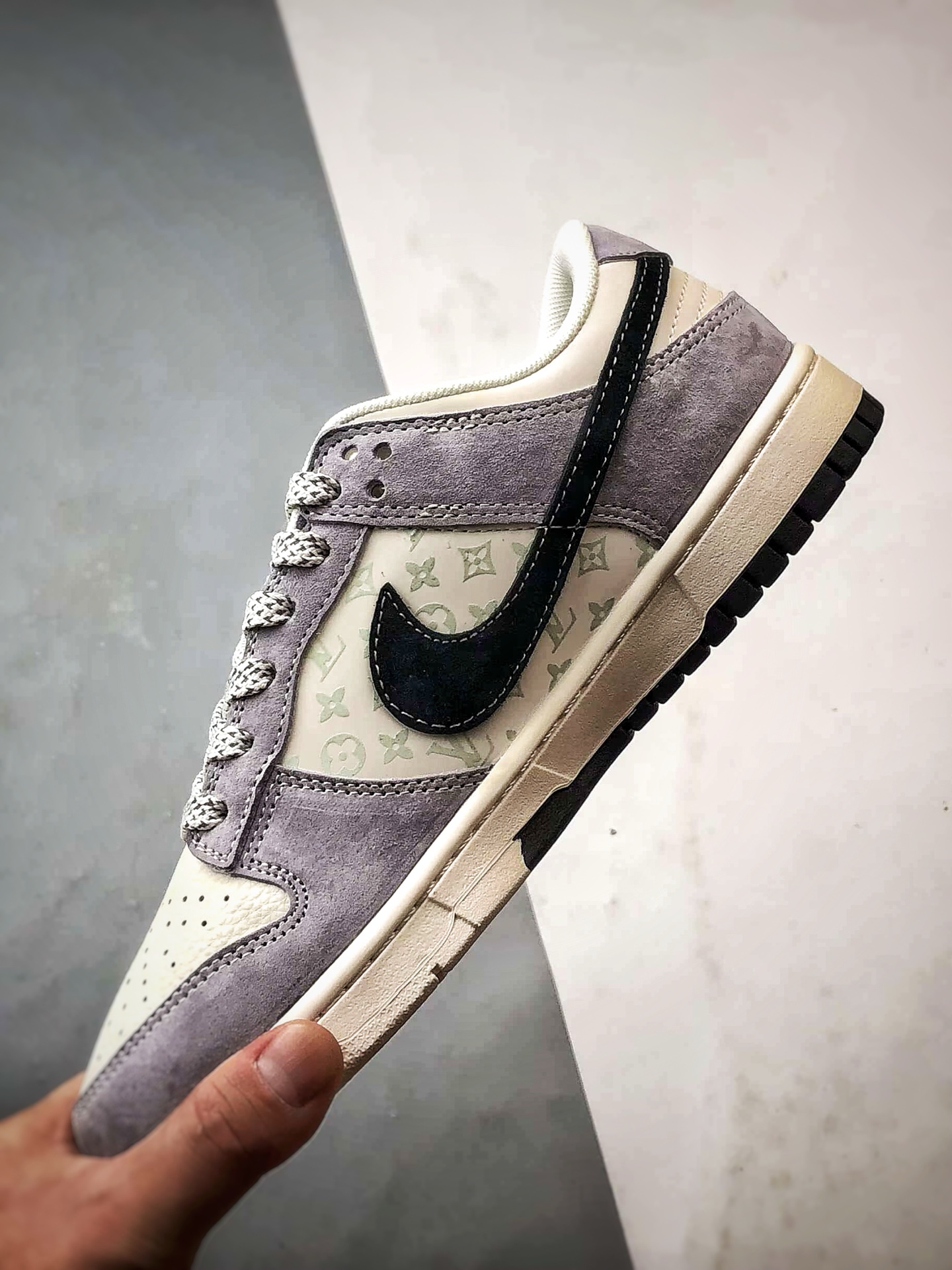 NK Dunk Low Retro ”DIY高端定制” LV米灰黑 低帮休闲运动板鞋 CX5050-Y18-High Quatity Cheap Brand wholesale wholesaler seller Clothes Bags handbags Sneakers Top Fashion Clothing Shoes from China Factory Chinese suppliers best Quality Beautiful Price NK Dunk Low Retro ”DIY高端定制” LV米灰黑 低帮休闲运动板鞋 CX5050-Y18