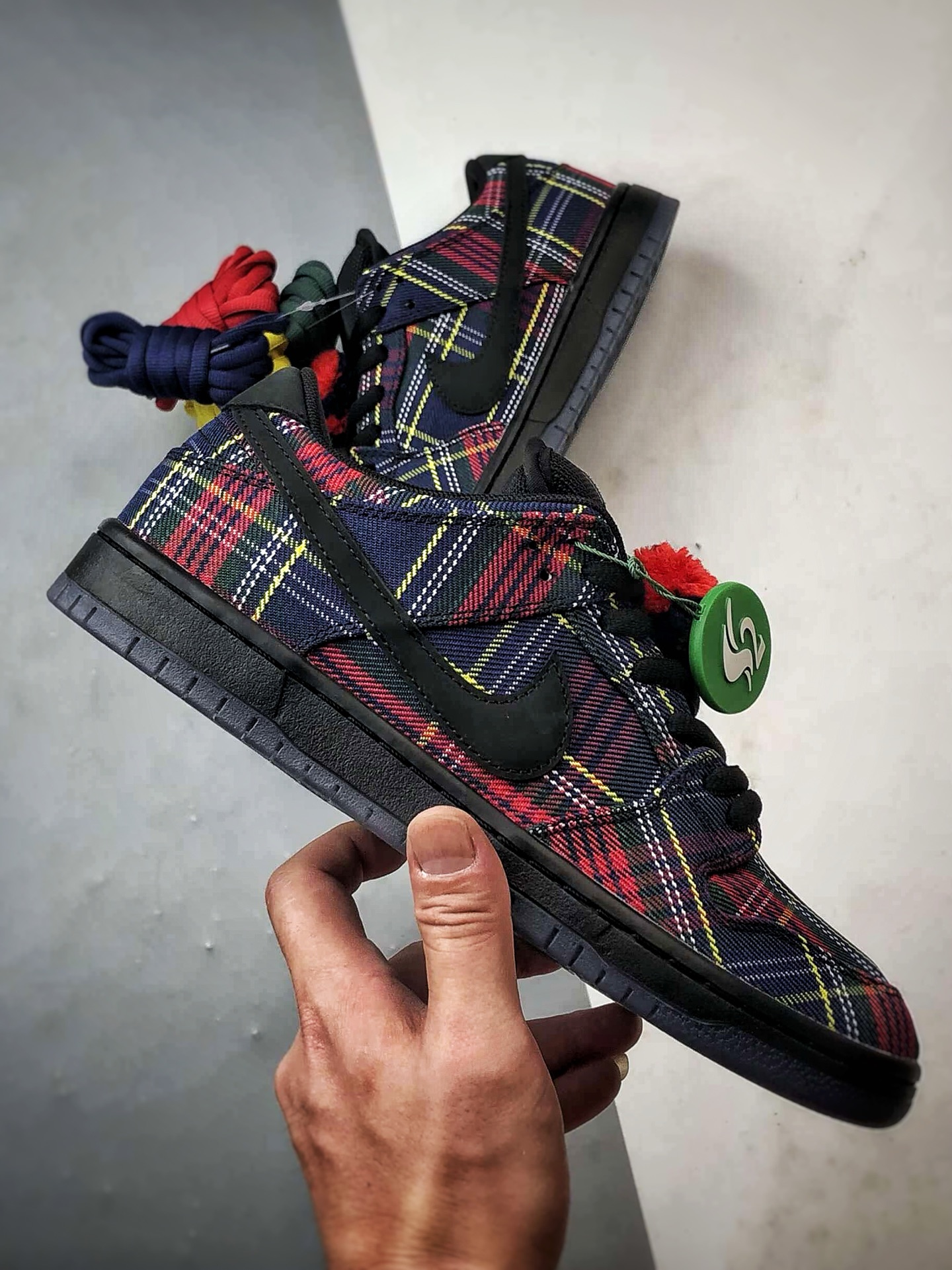 Nardwuar x NK Dunk SB Low Pro 联名苏格兰纹红蓝 II1493-600
