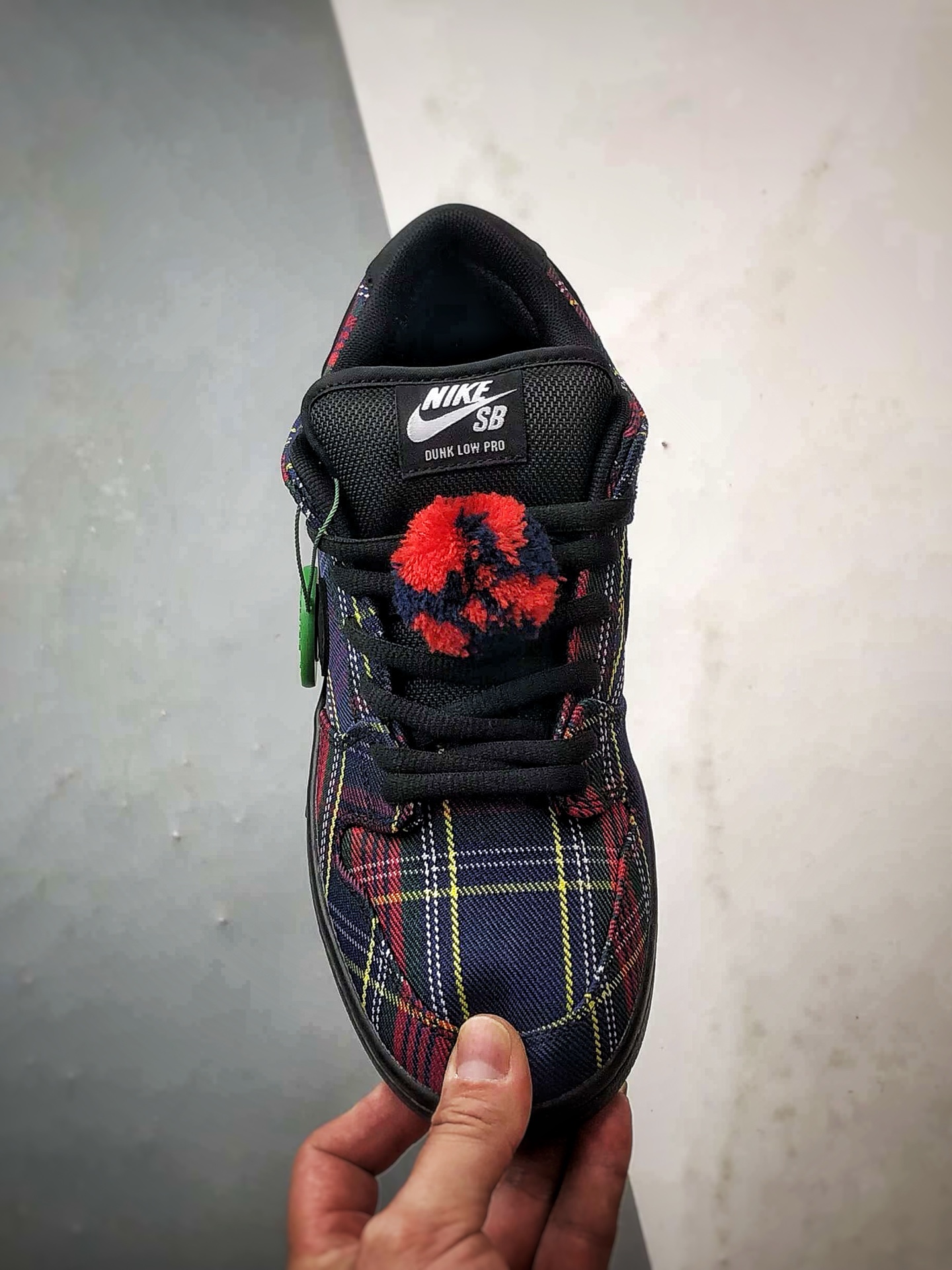 Nardwuar x NK Dunk SB Low Pro 联名苏格兰纹红蓝 II1493-600